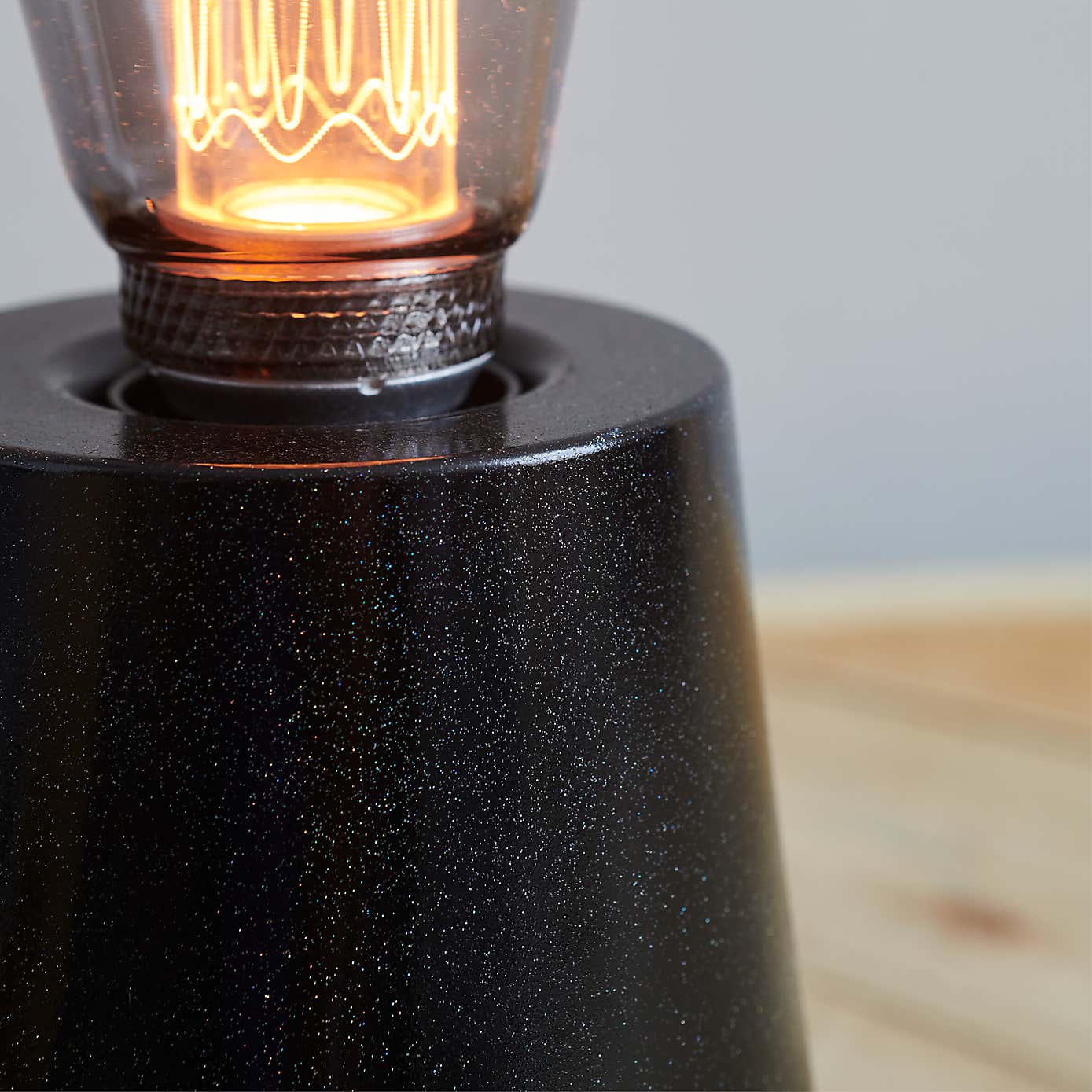 Black Holographic 150ml Spray Paint