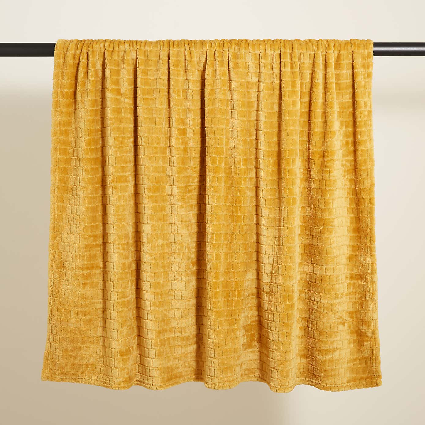 Small Squares 130cm x 180cm Throw