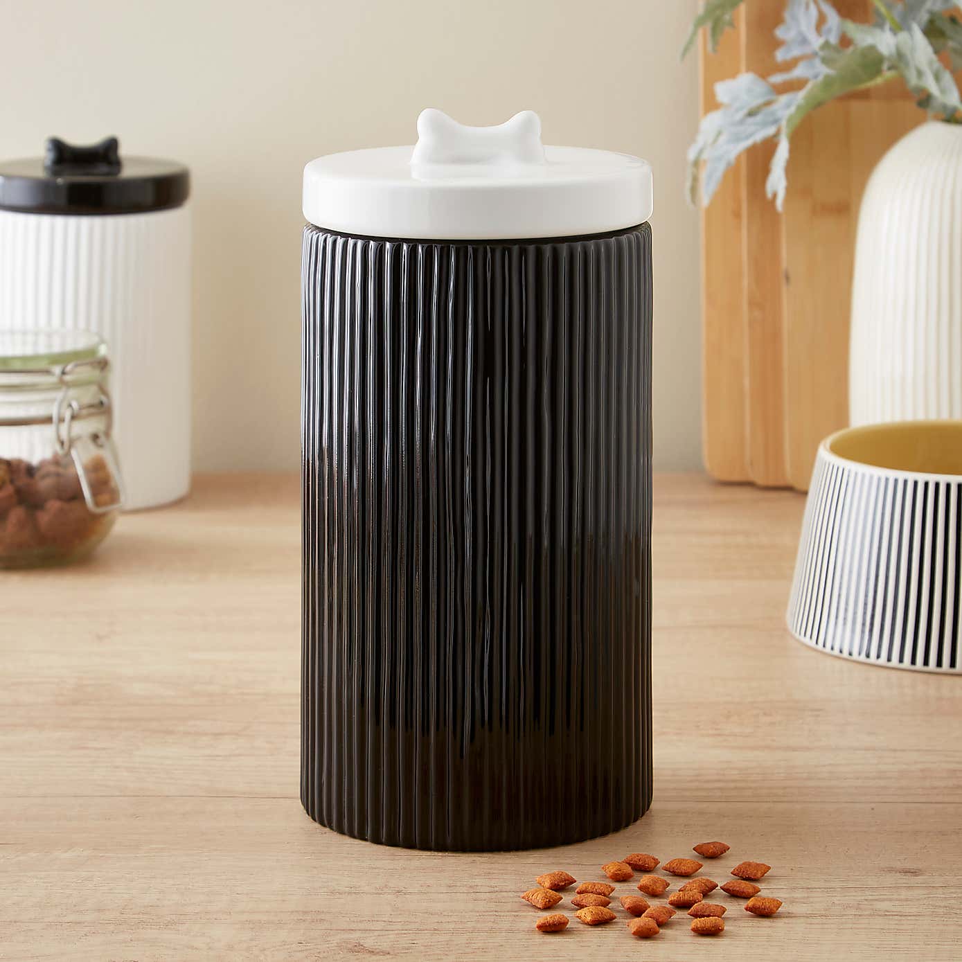 Ribbed Pet Treat Jar