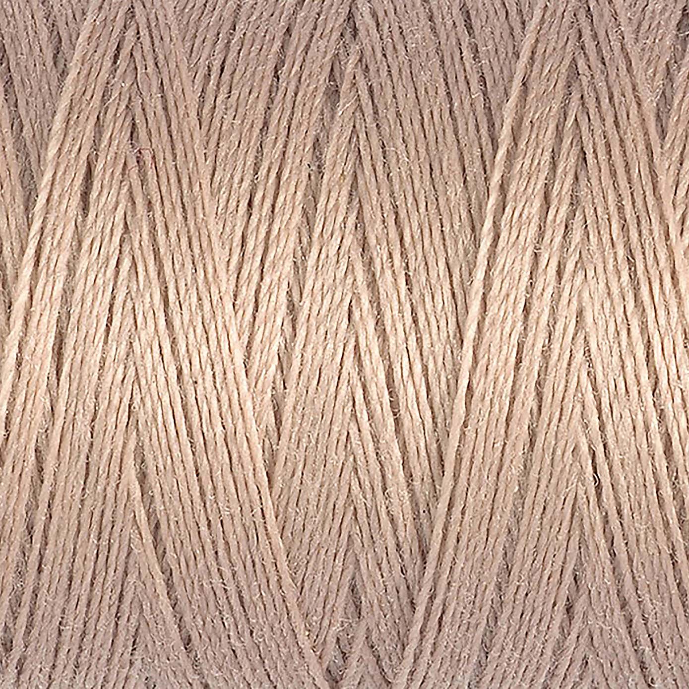 Gutermann Sew All Thread 100m Capri Beige (422)