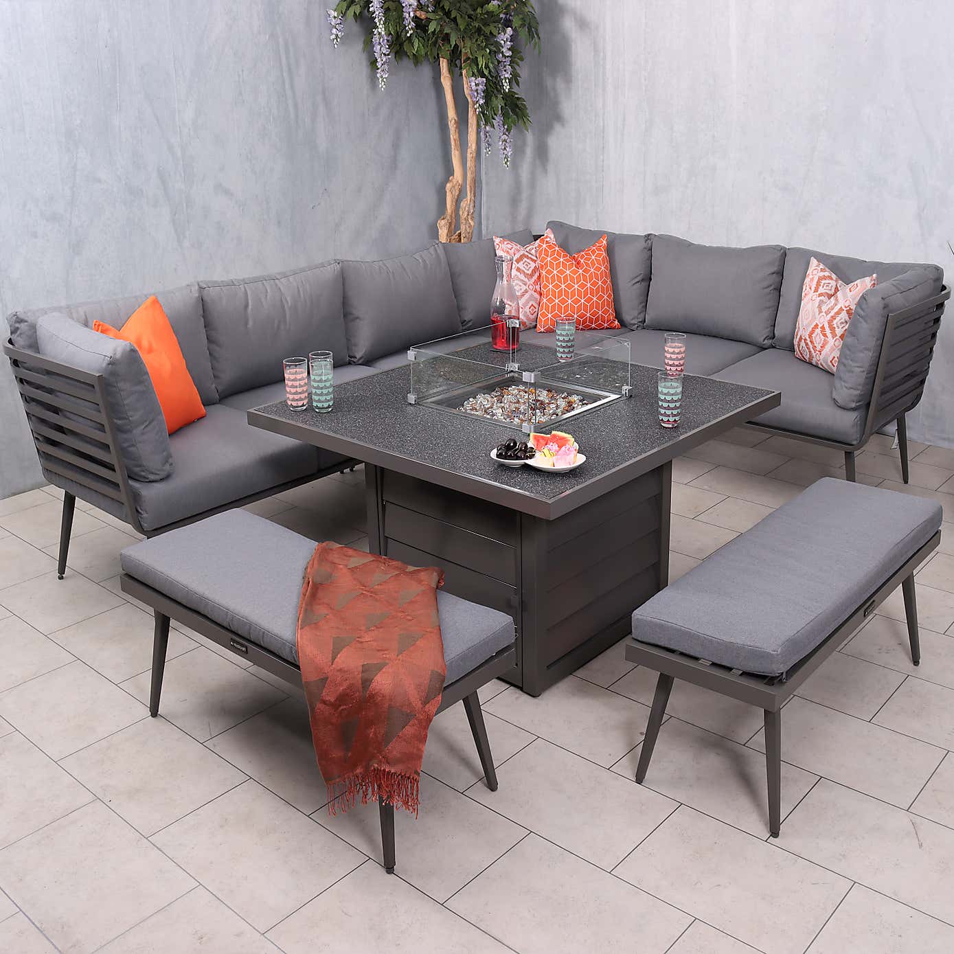 Mayfair 8 Seater 6 Piece Lounge Set with Square Firepit