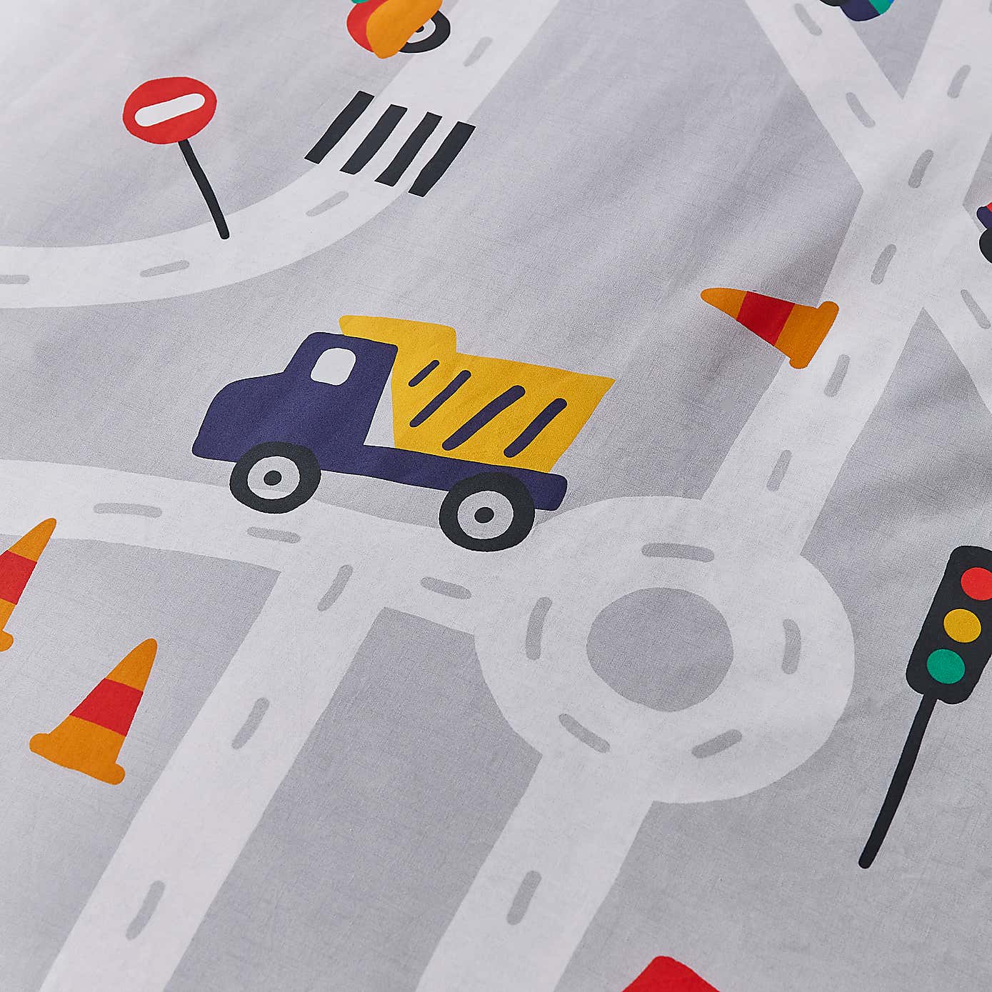 Transport Duvet Cover and Pillowcase Set