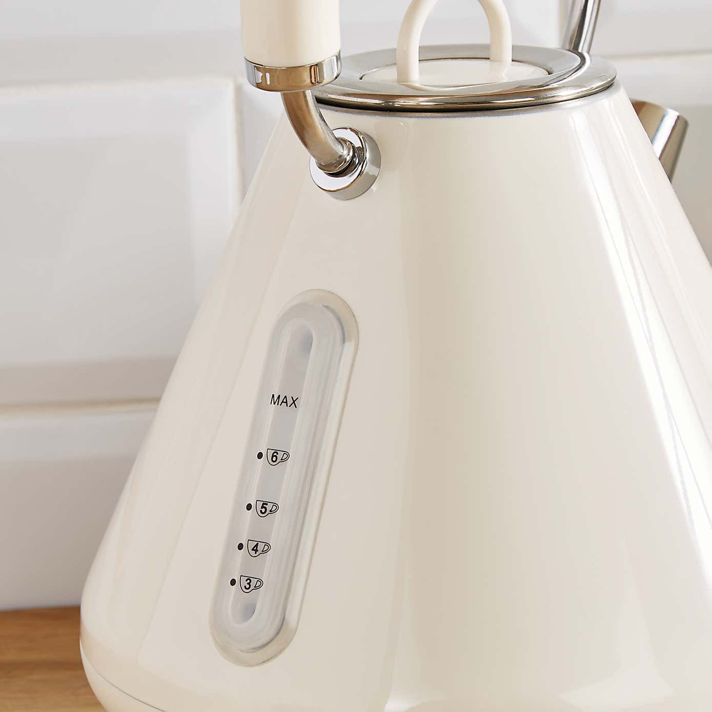 Spectrum Cream Kettle 1.7L