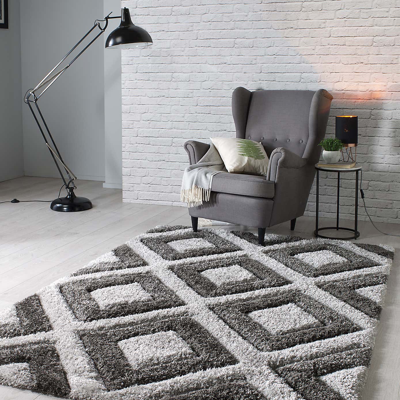 Velvet 3D Geometric Diamonds Rug