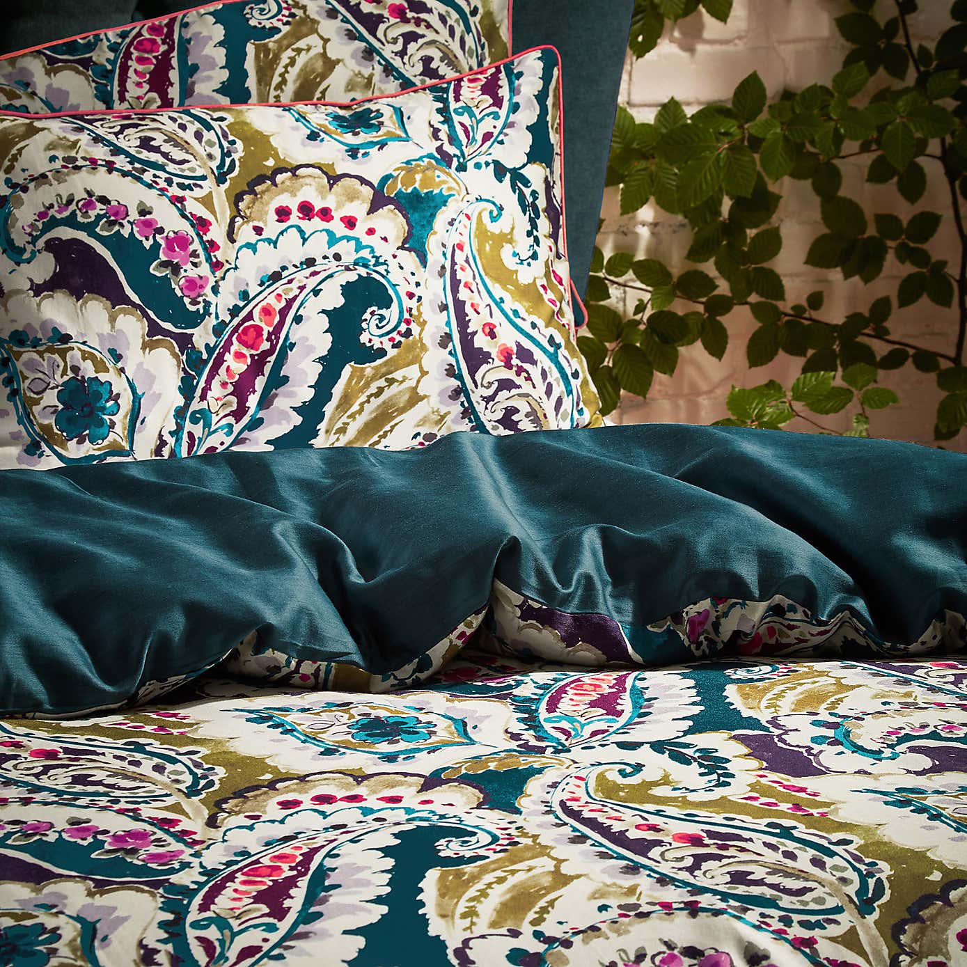 EW by Edinburgh Weavers Aretha Paisley Teal 100% Cotton Sateen Duvet Cover & Pillowcase Set