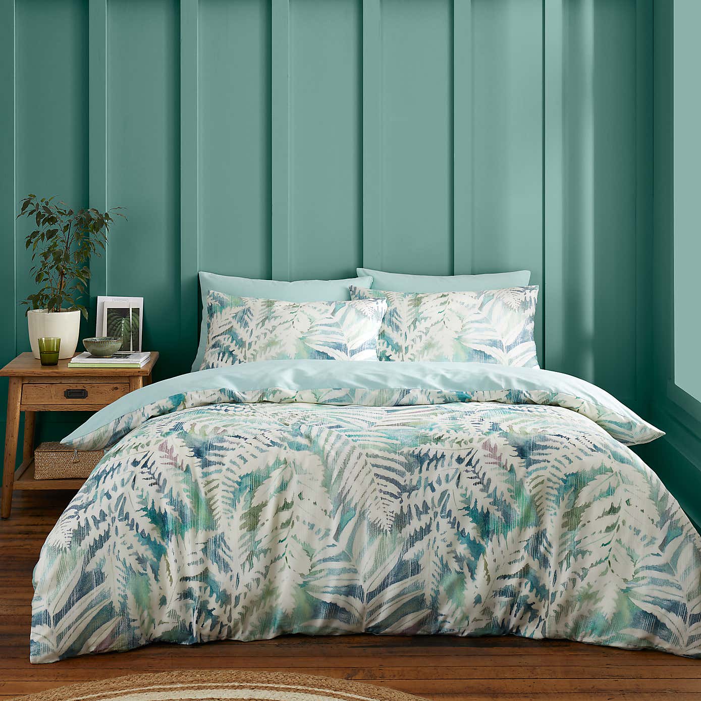 Palm House Fern 180 Thread Count Cotton Sateen Duvet Cover & Pillowcase Set
