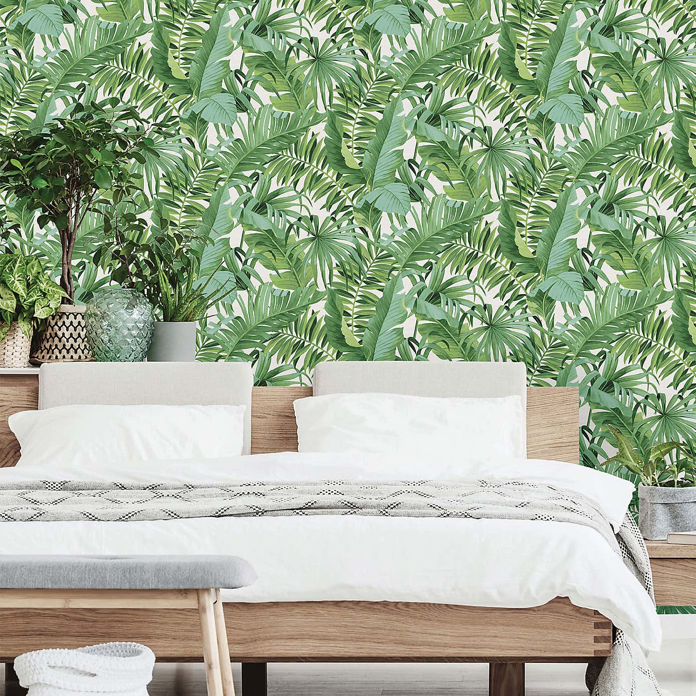 NuWallpaper Maui Green Self Adhesive Wallpaper