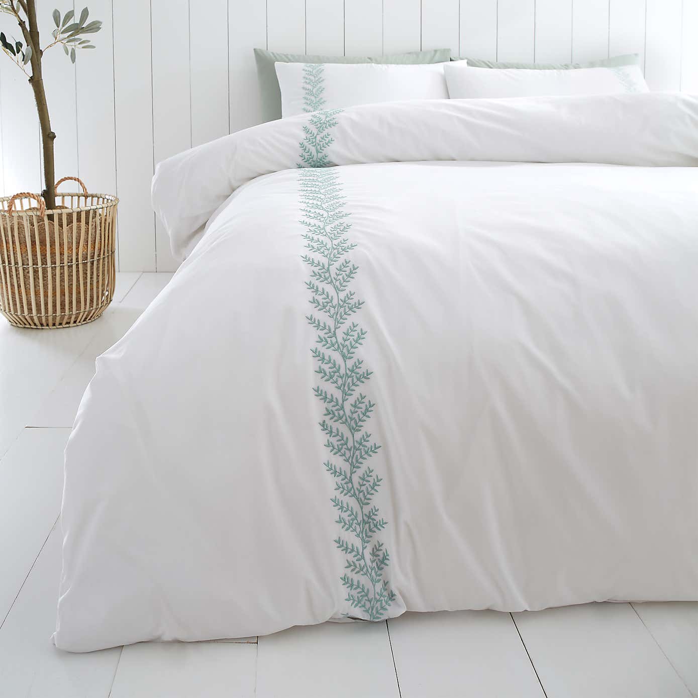 Bianca Fine Linens Embroid Leaf 100% Cotton Duvet Cover & Pillowcase Set