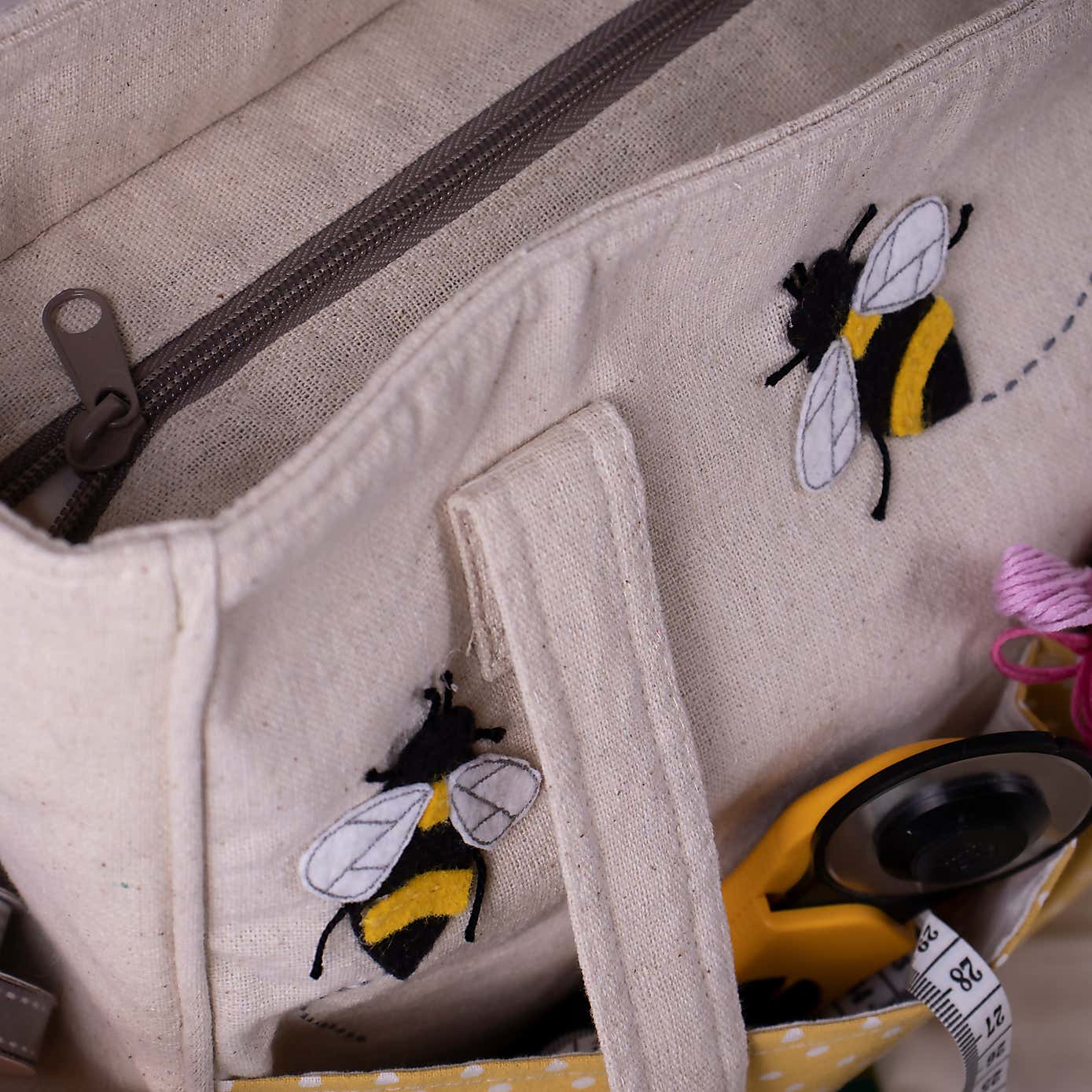 Hobby Gift Applique Bee Craft Bag