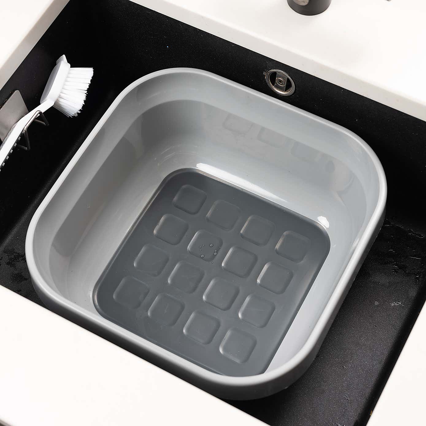 Addis Soft base Washing Up Bowl and Brush Set