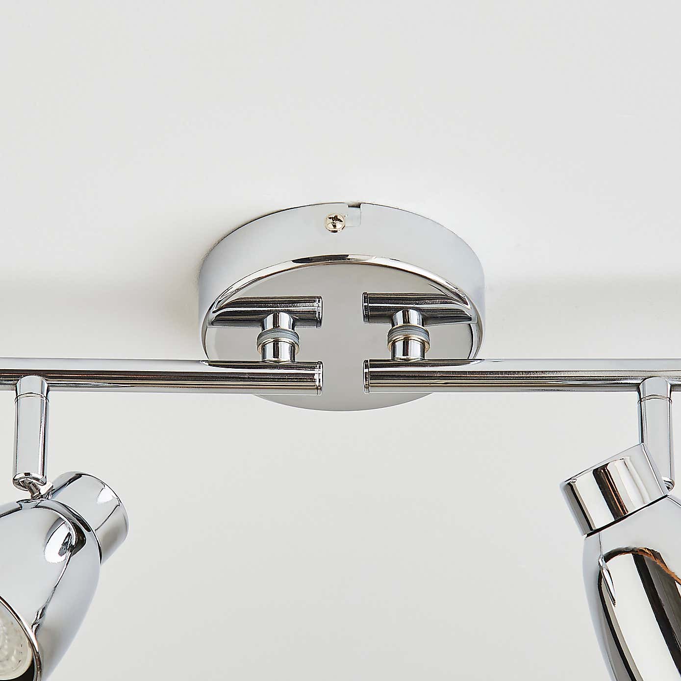 Alto 4 Light Spotlight Bar