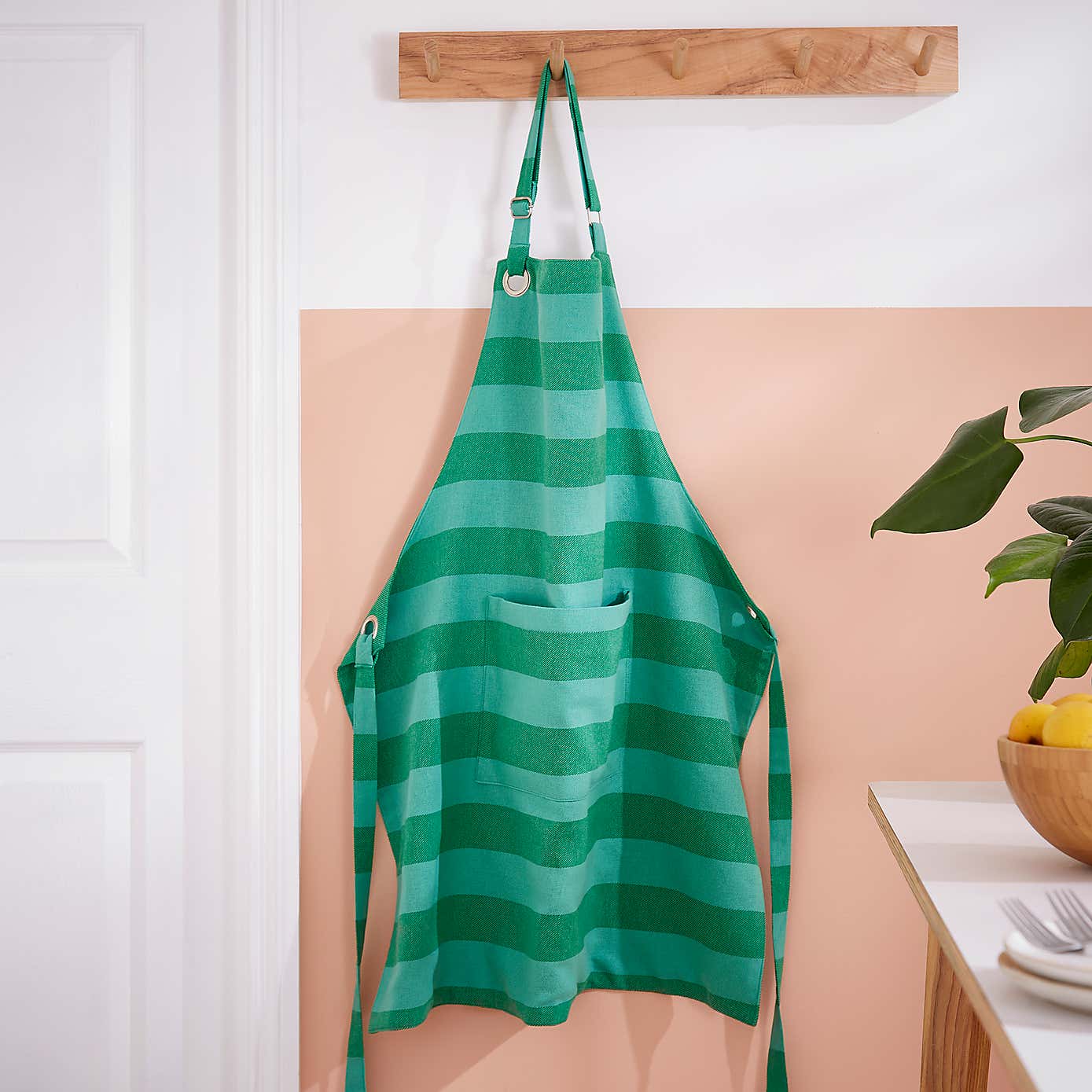 Elements Adjustable Strap Sutton Stripe Apron