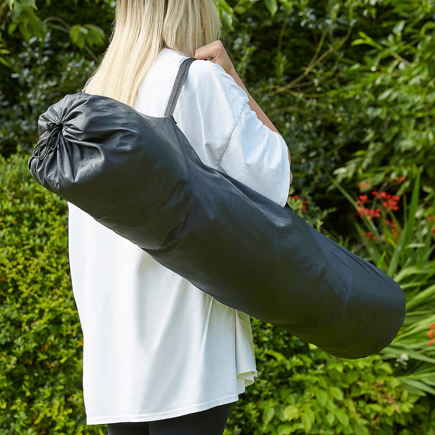 Padded Butterfly Chair, Black