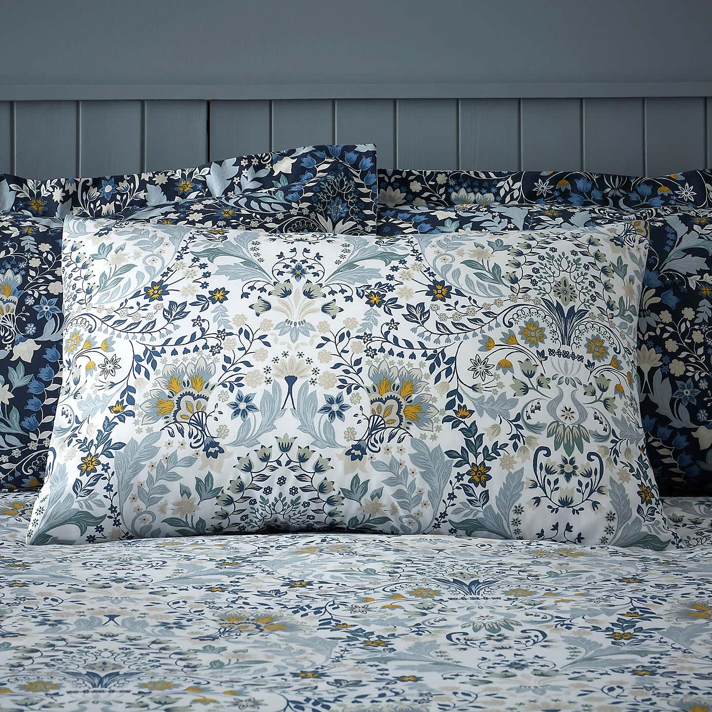 Hardwick Blue Duvet Cover and Pillowcase Set