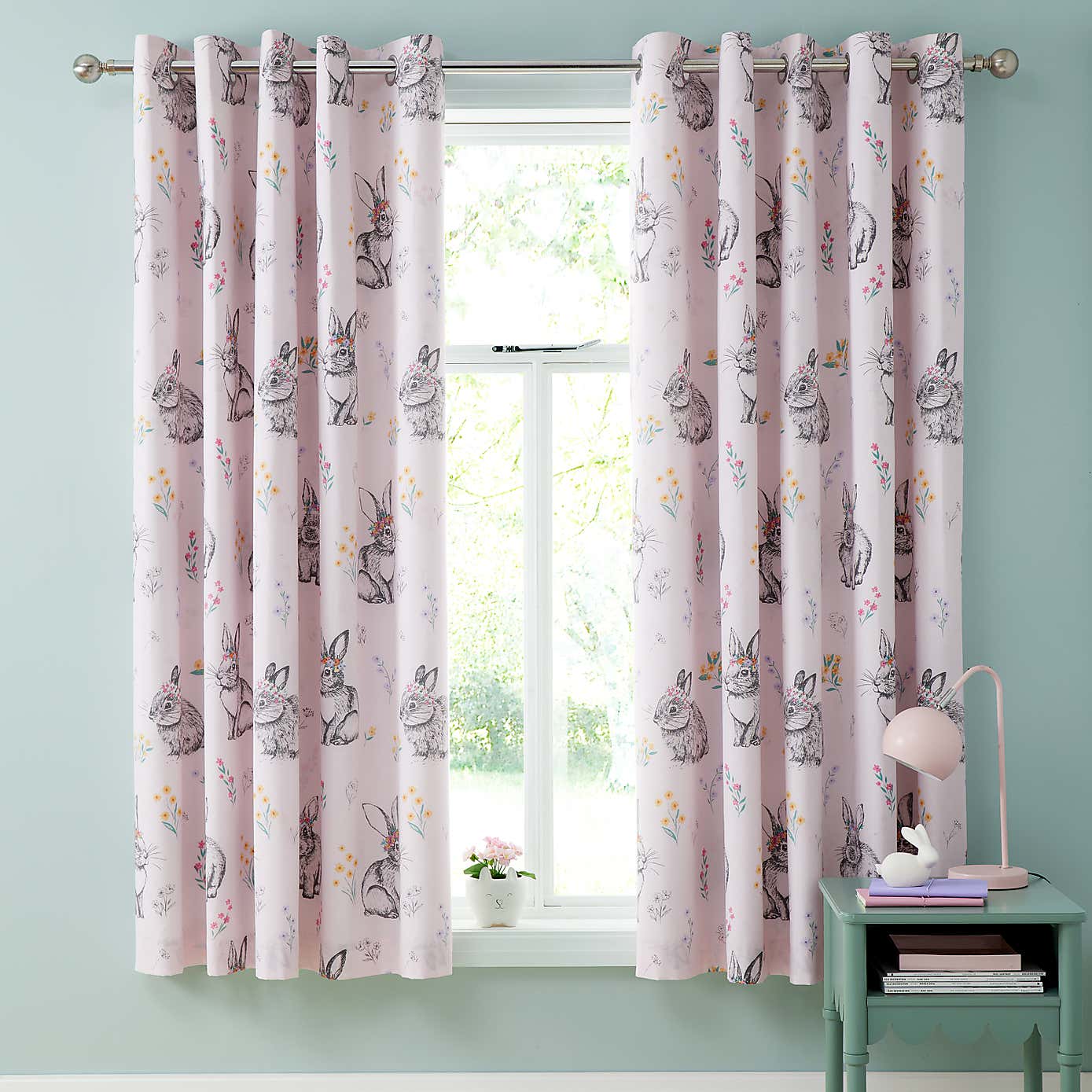 Catherine Lansfield Bunny Tails Ditsy Flowers Eyelet Curtains