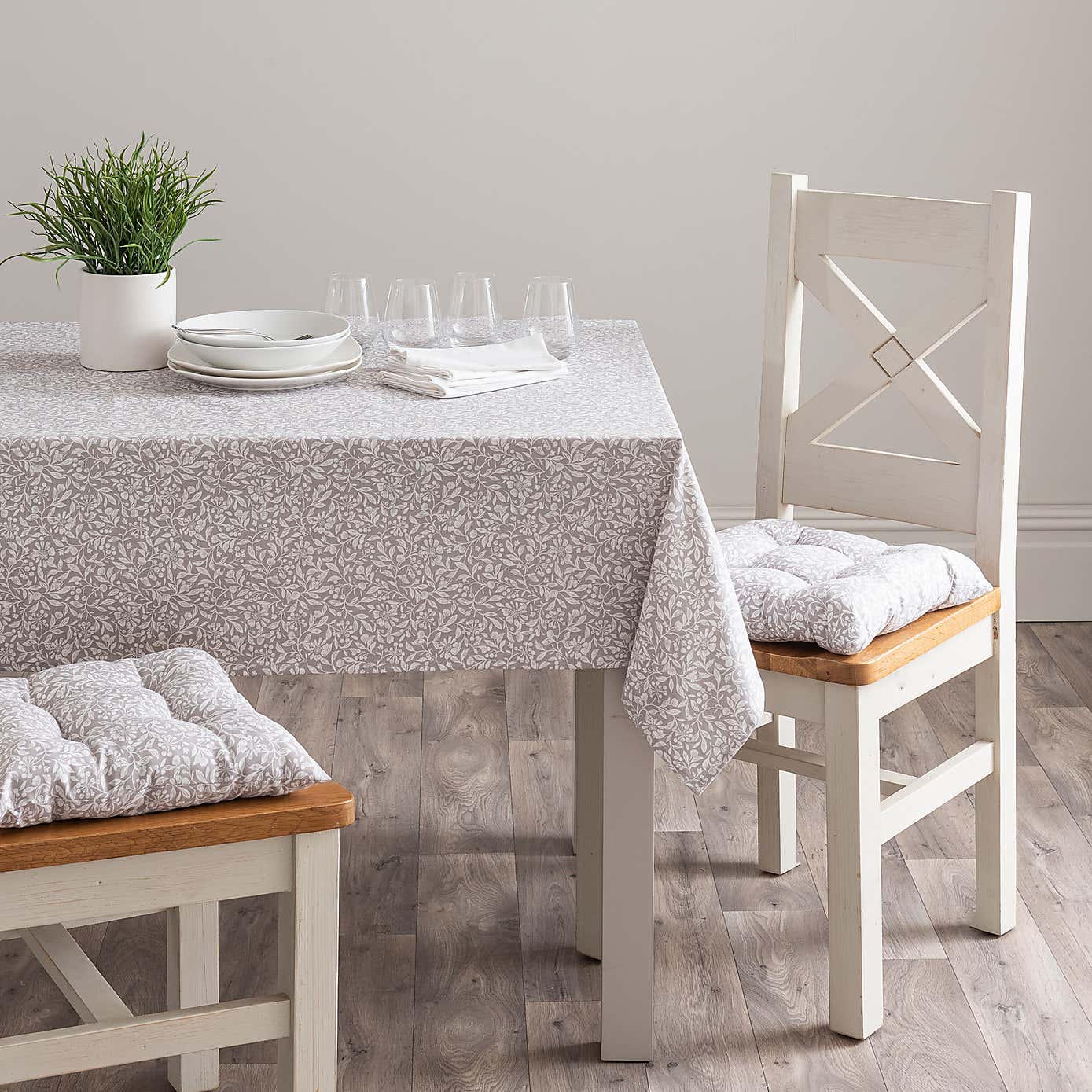 Chartwell Cotton Tablecloth