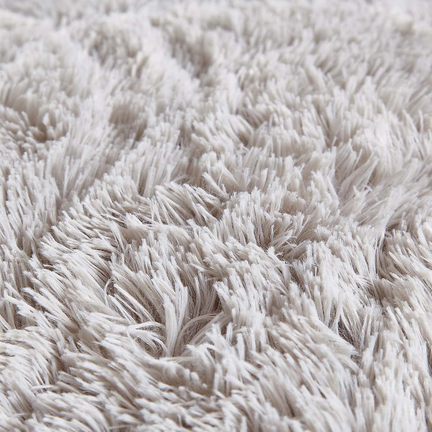 Cuddly Faux Fur Supersize Family Throw 245cm x 280cm