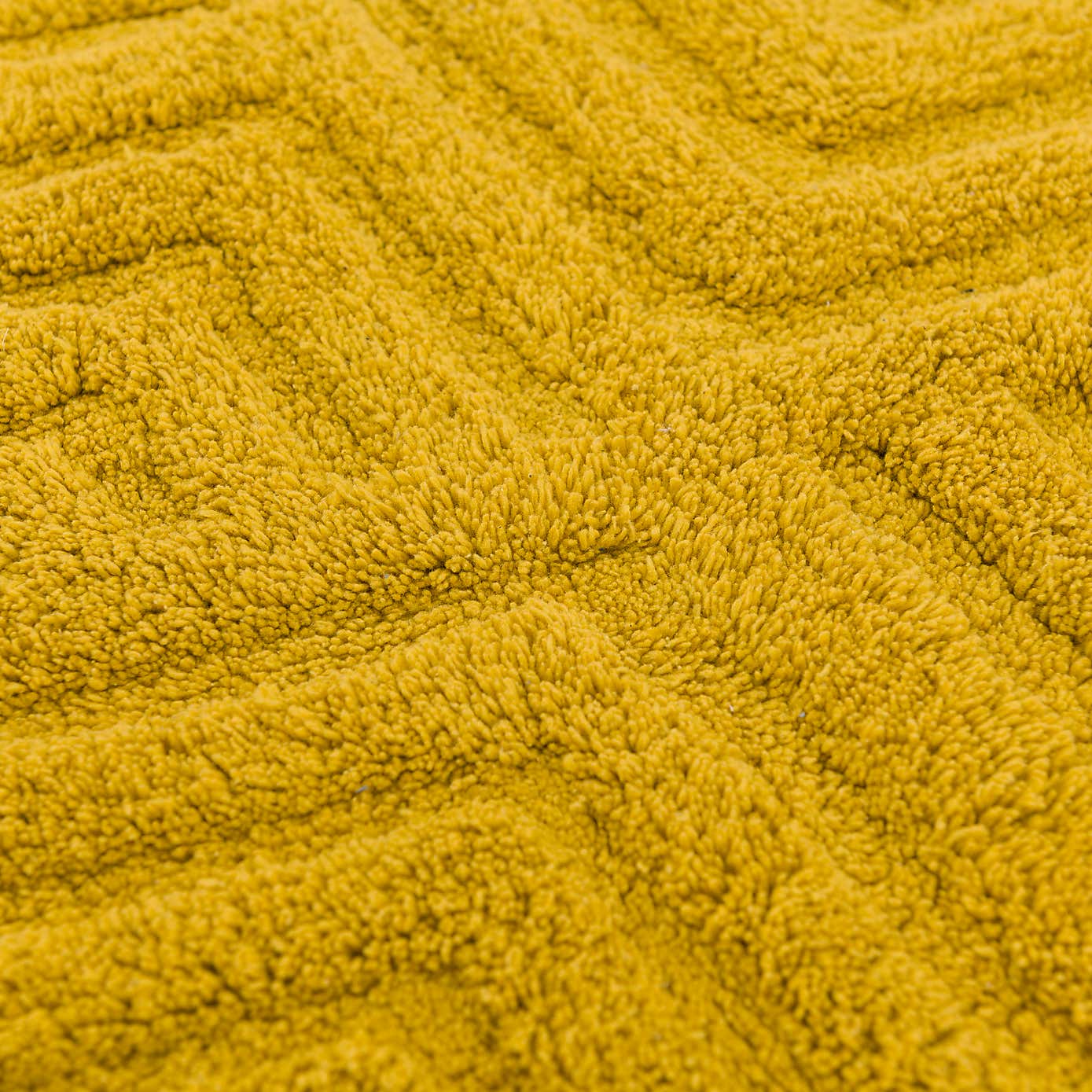 Tufted Geometric Bath Mat