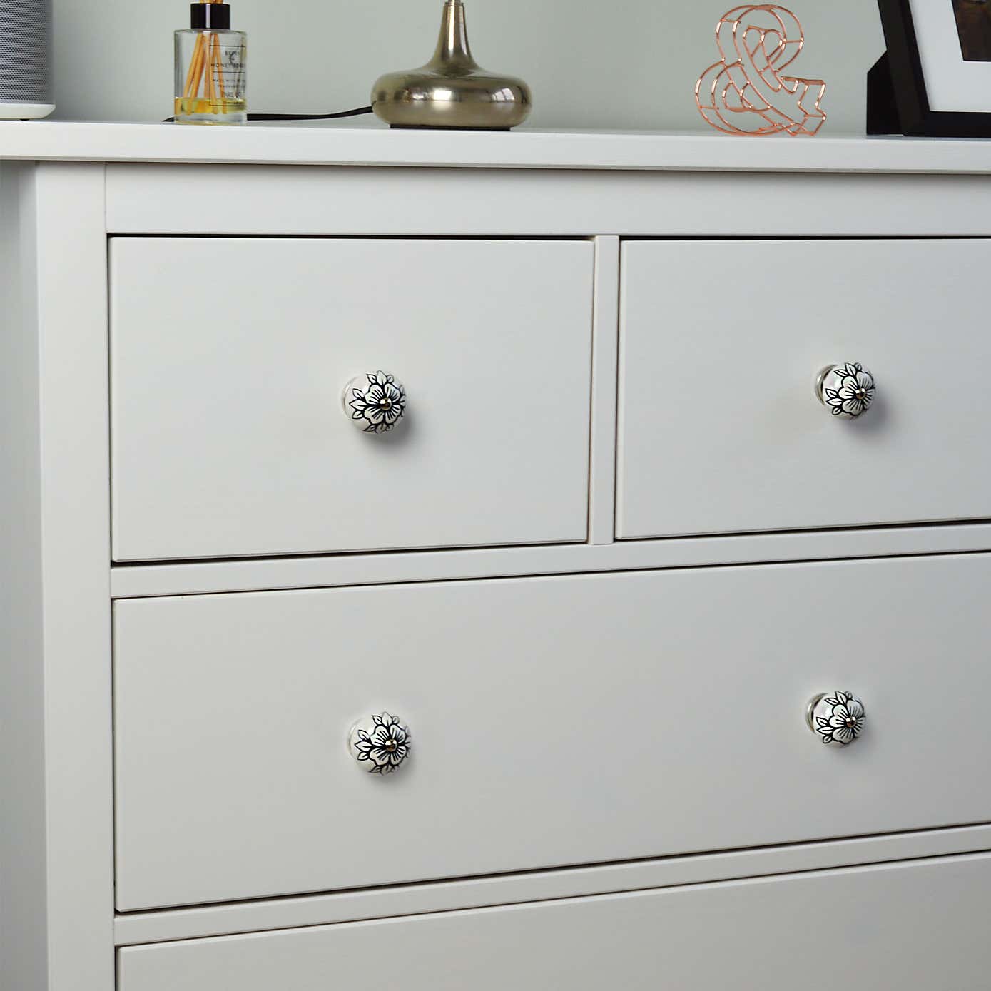 Set of 6 Nicola Spring Black Bud Round Drawer Knobs