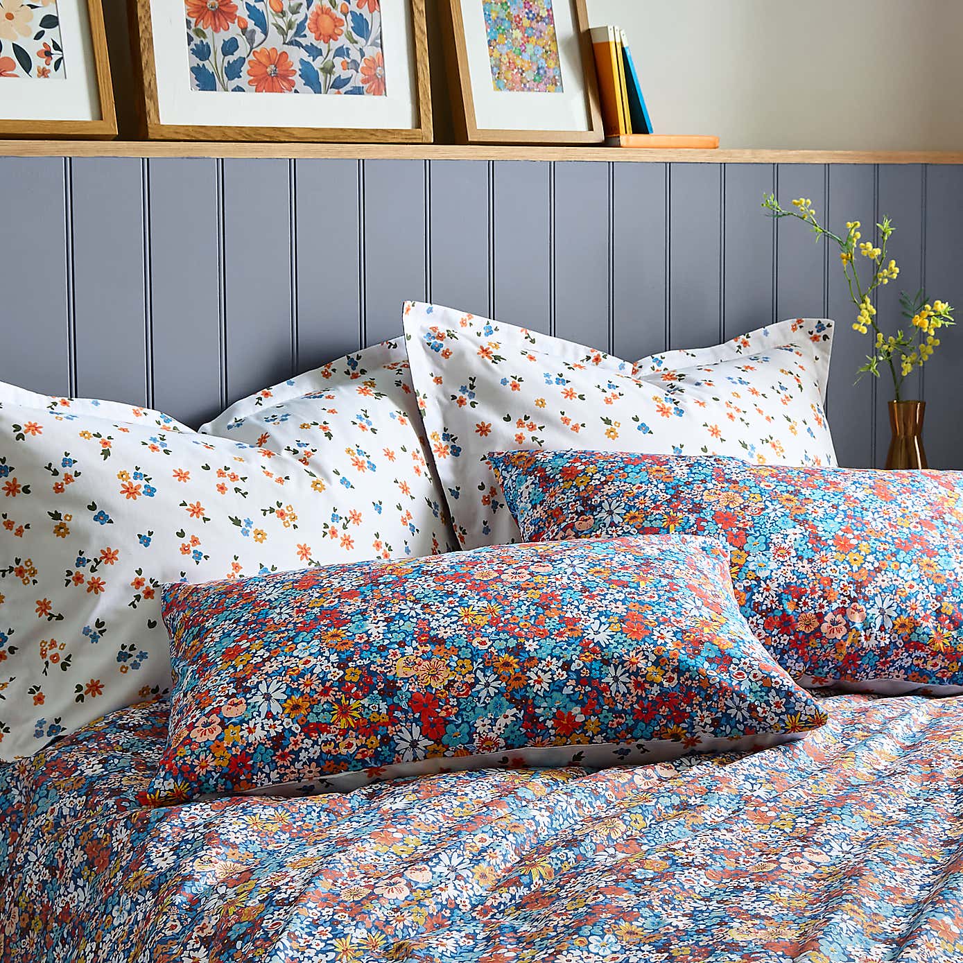 Avie Ditsy Floral Blue Duvet Cover and Pillowcase Set