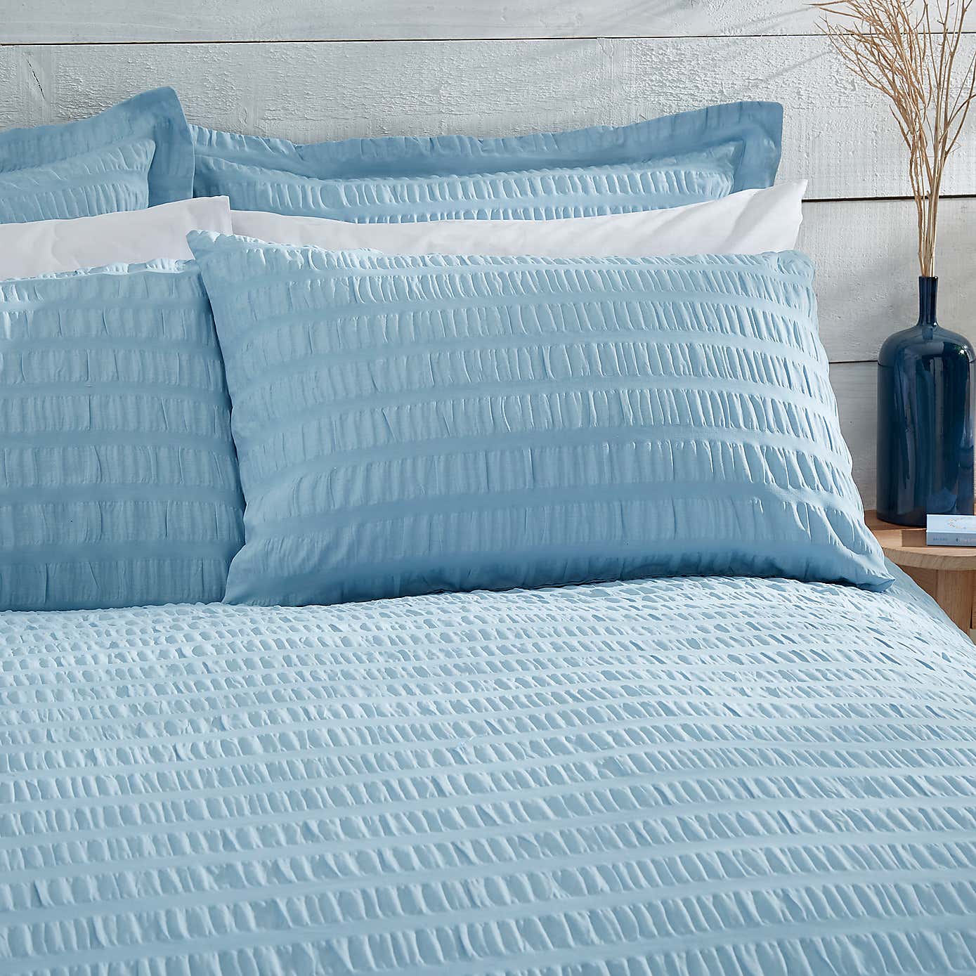 Aria Seersucker Powder Blue Duvet Cover and Pillowcase Set