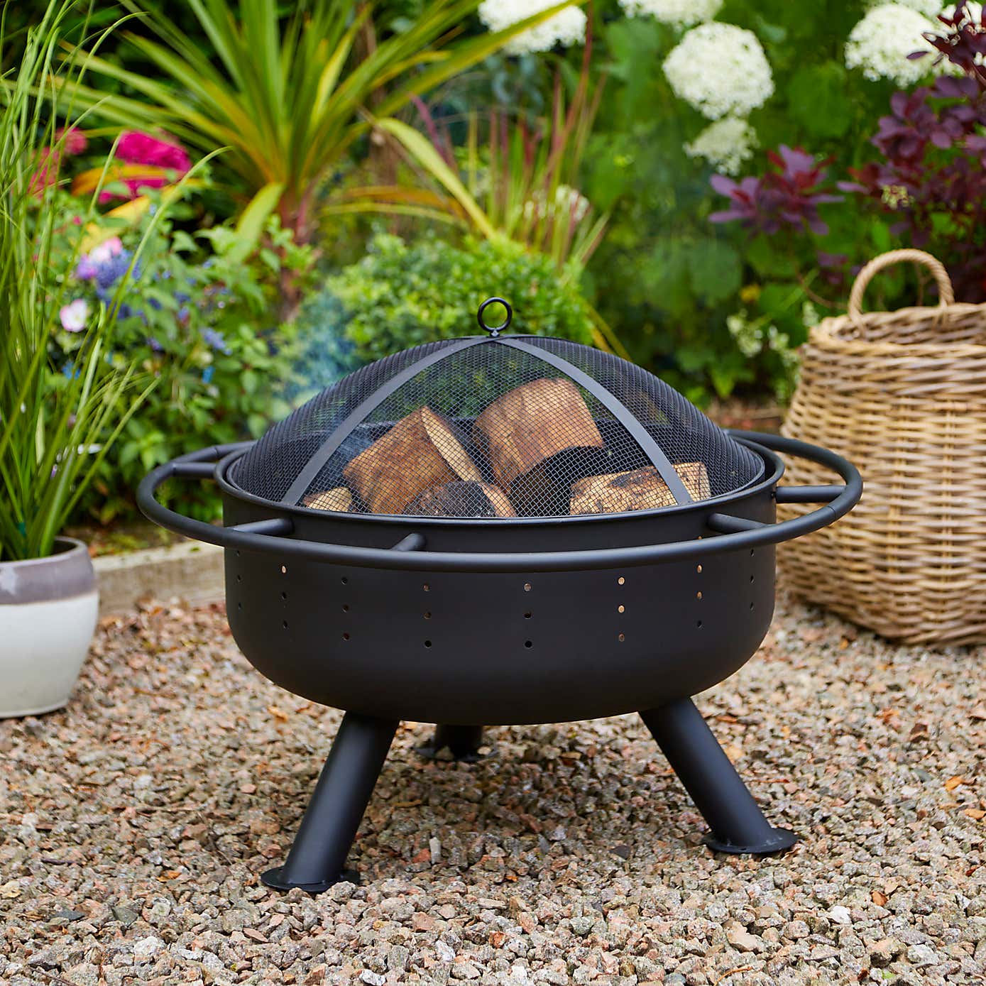 Stretch Fire Pit