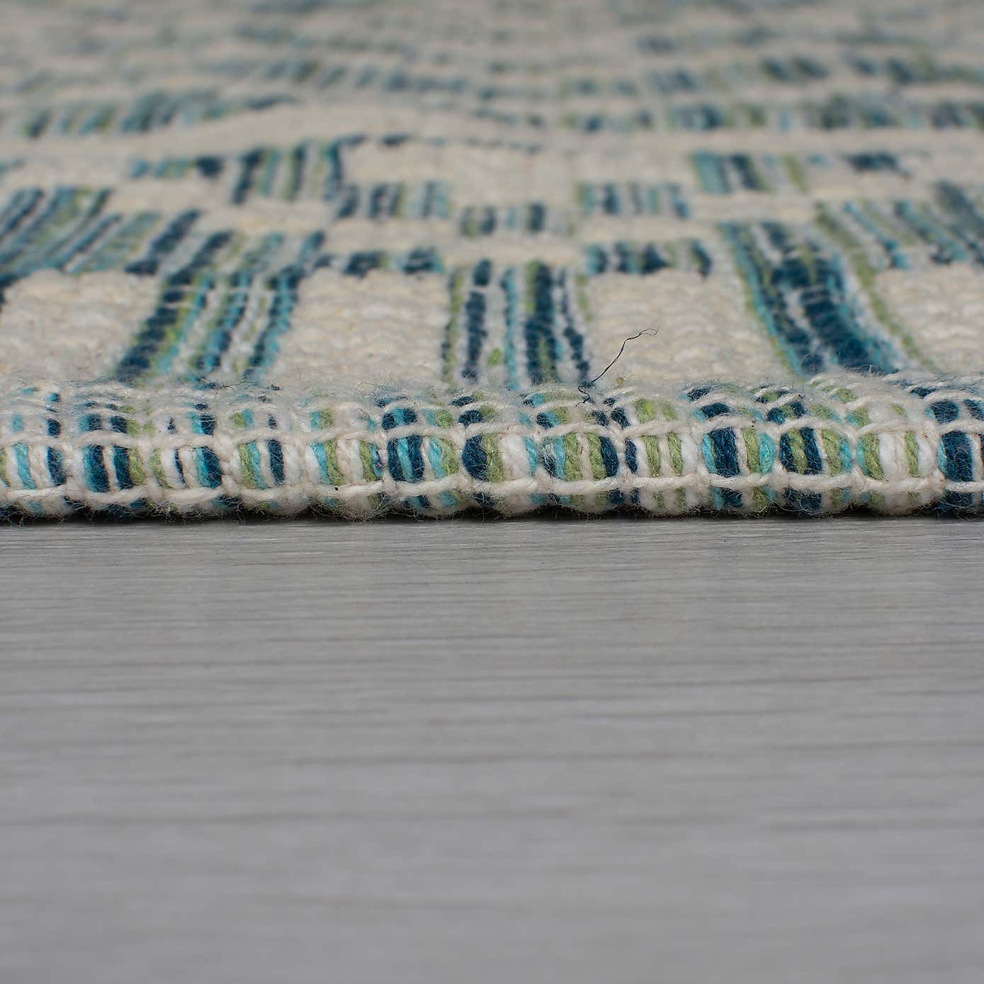 Leela Reversible Runner