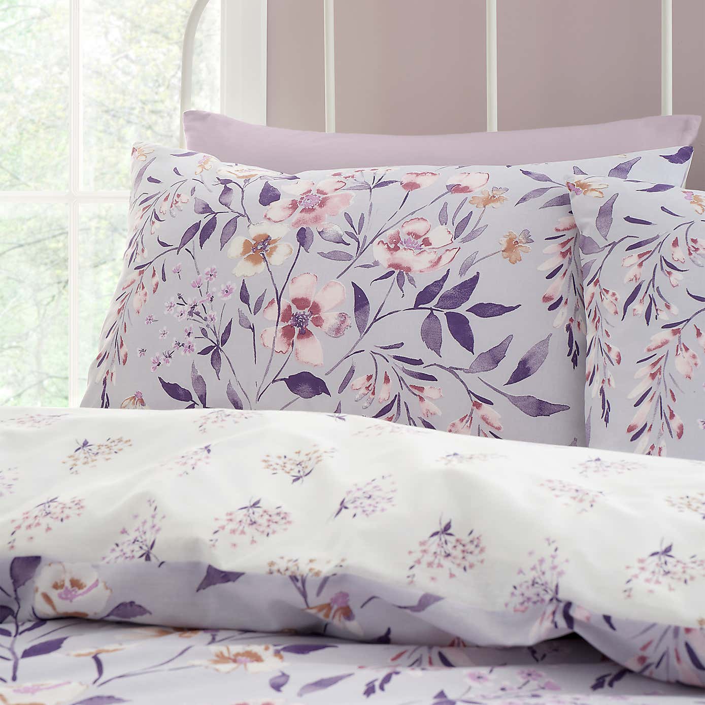 Catherine Lansfield Isadora Floral Lilac Duvet Cover and Pillowcase Set