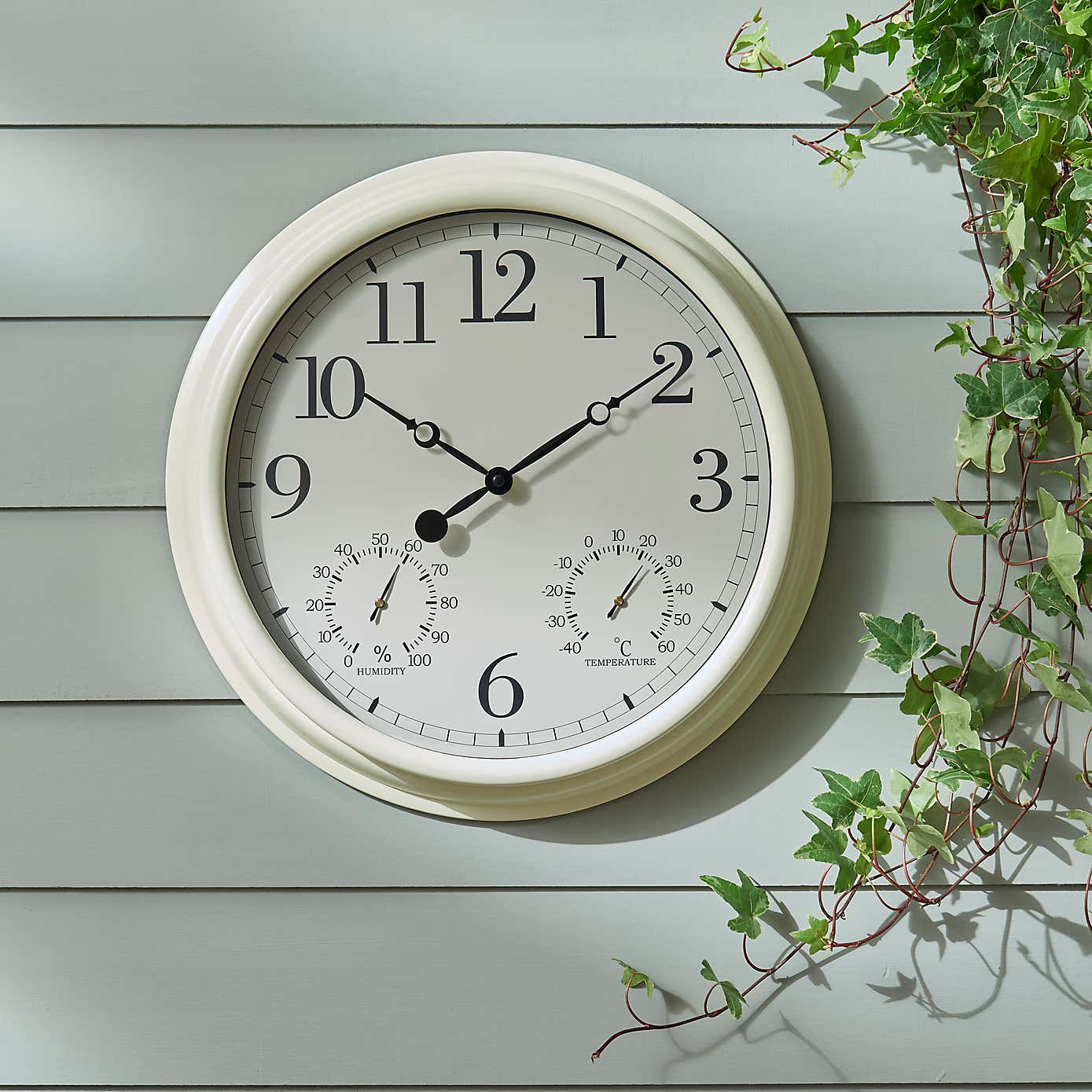 Indoor Outdoor Country Cream Clock 40cm