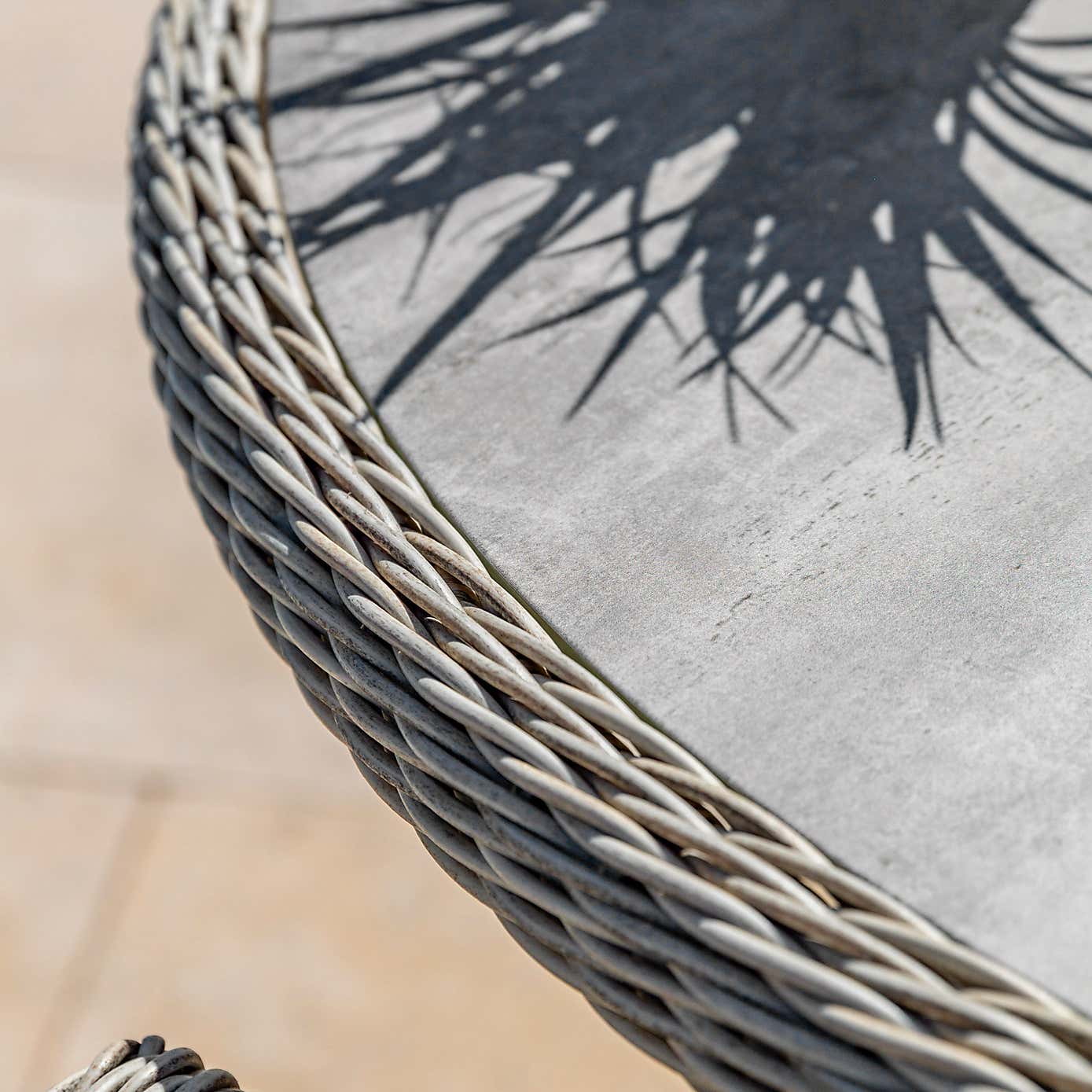 Kingsdown 4 Seater Round Dining Set