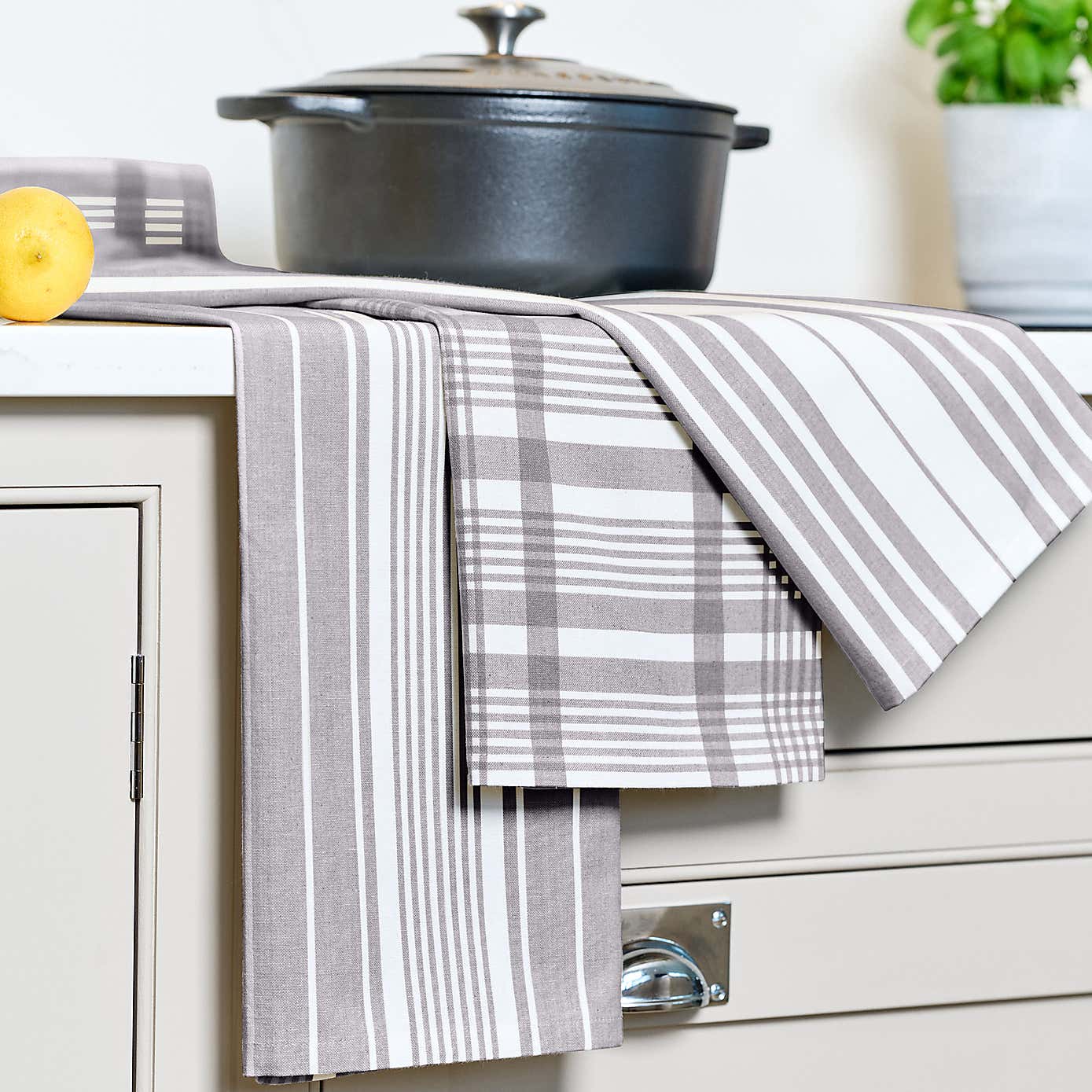 Dexam Love Colour Set of 3 Extra Large Tea Towels