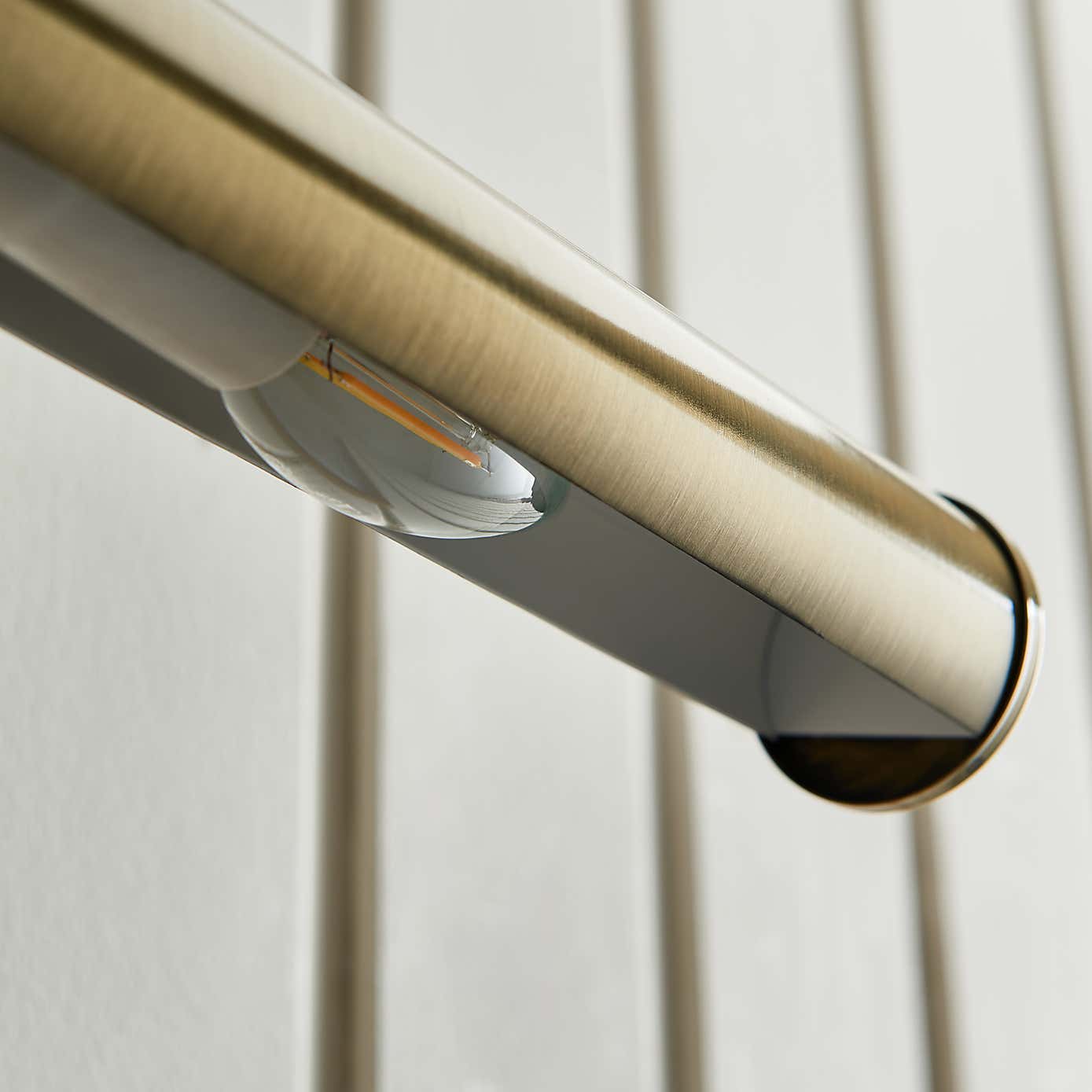 Maria Mid Century Adjustable Picture Wall Light