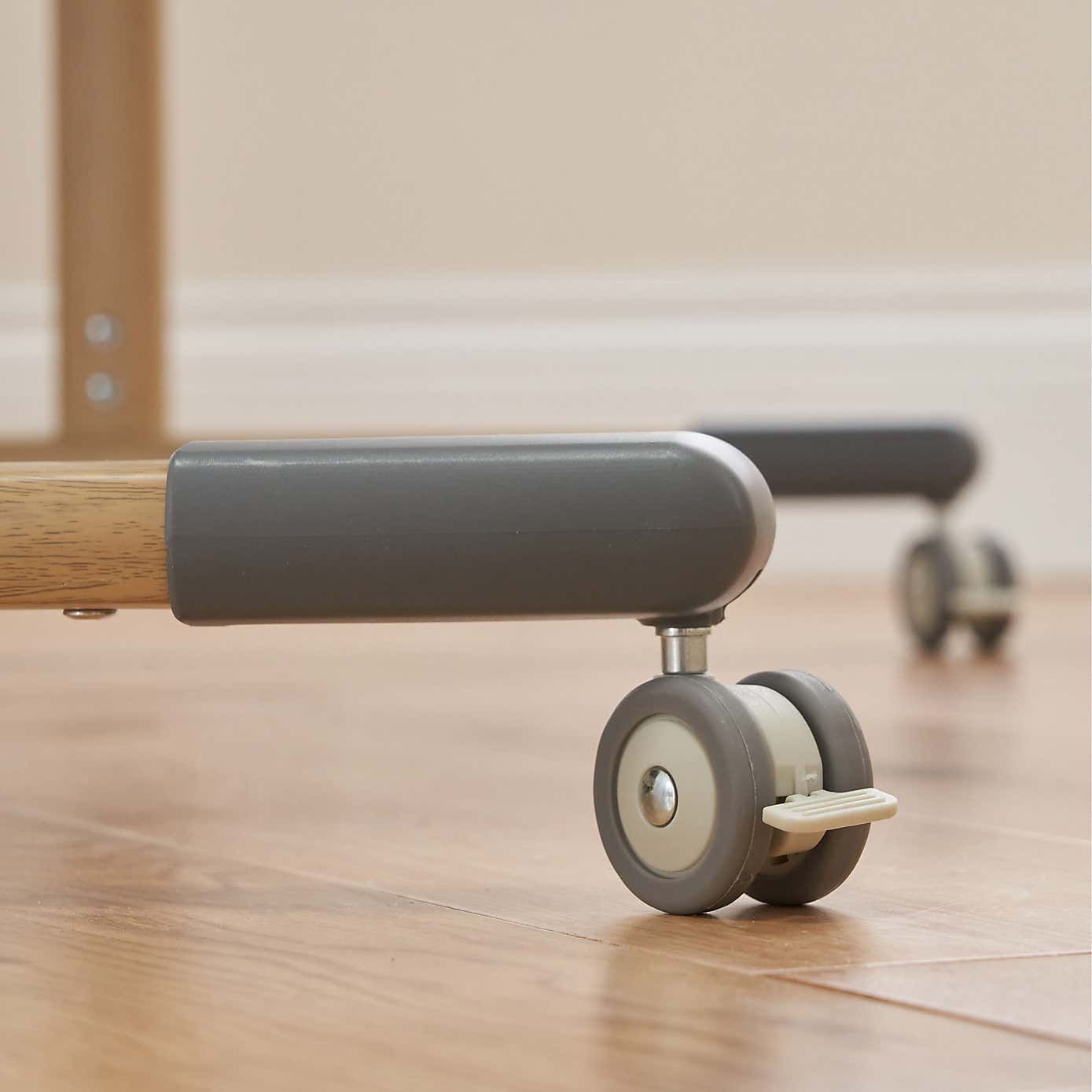 Tutti Bambini Zizee Essential Crib