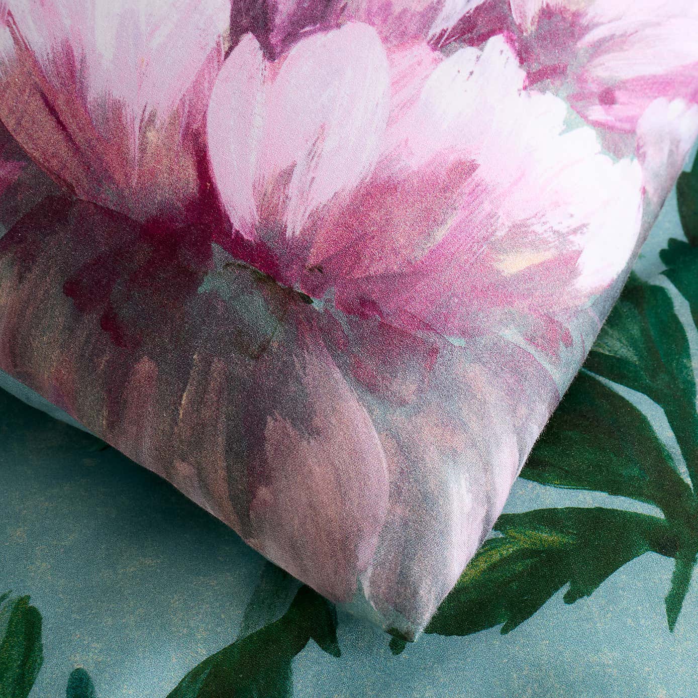 Amiri Blooms 180 Thread Count Cotton Sateen Duvet Cover & Pillowcase Set