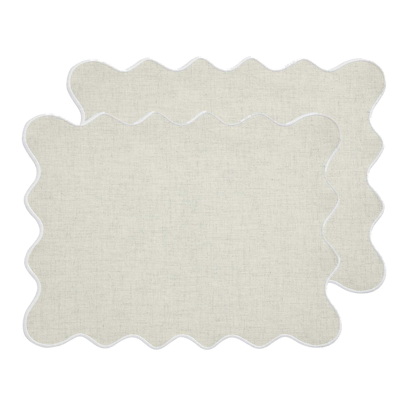 Set of 2 Pink Scalloped Edge Placemats