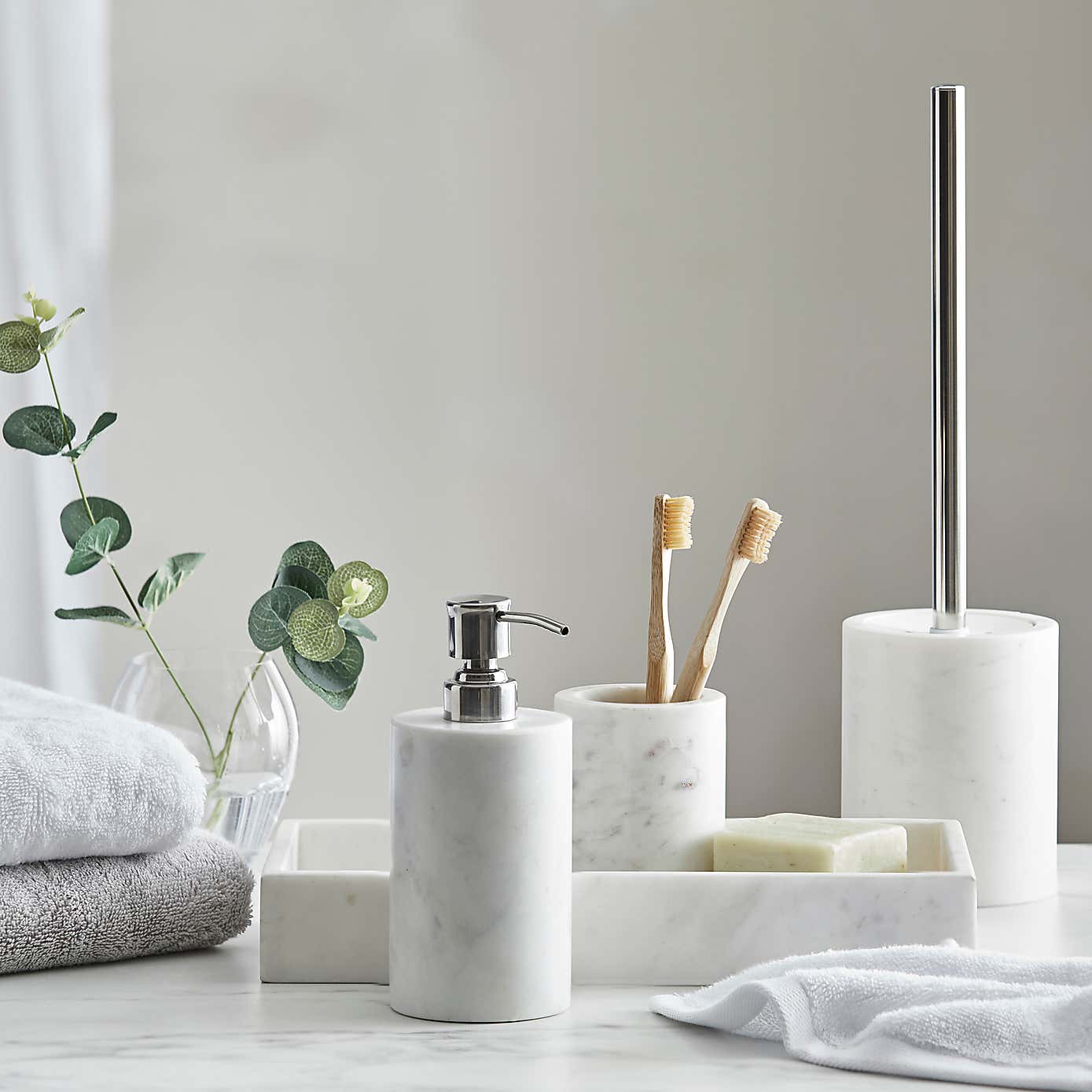 Dorma Marble Toilet Brush Holder
