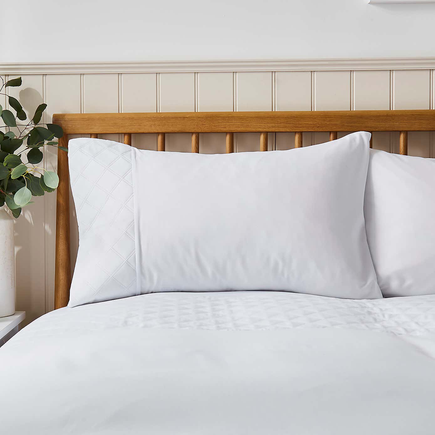 Nora Pinsonic Polycotton Duvet Cover & Pillowcase Set