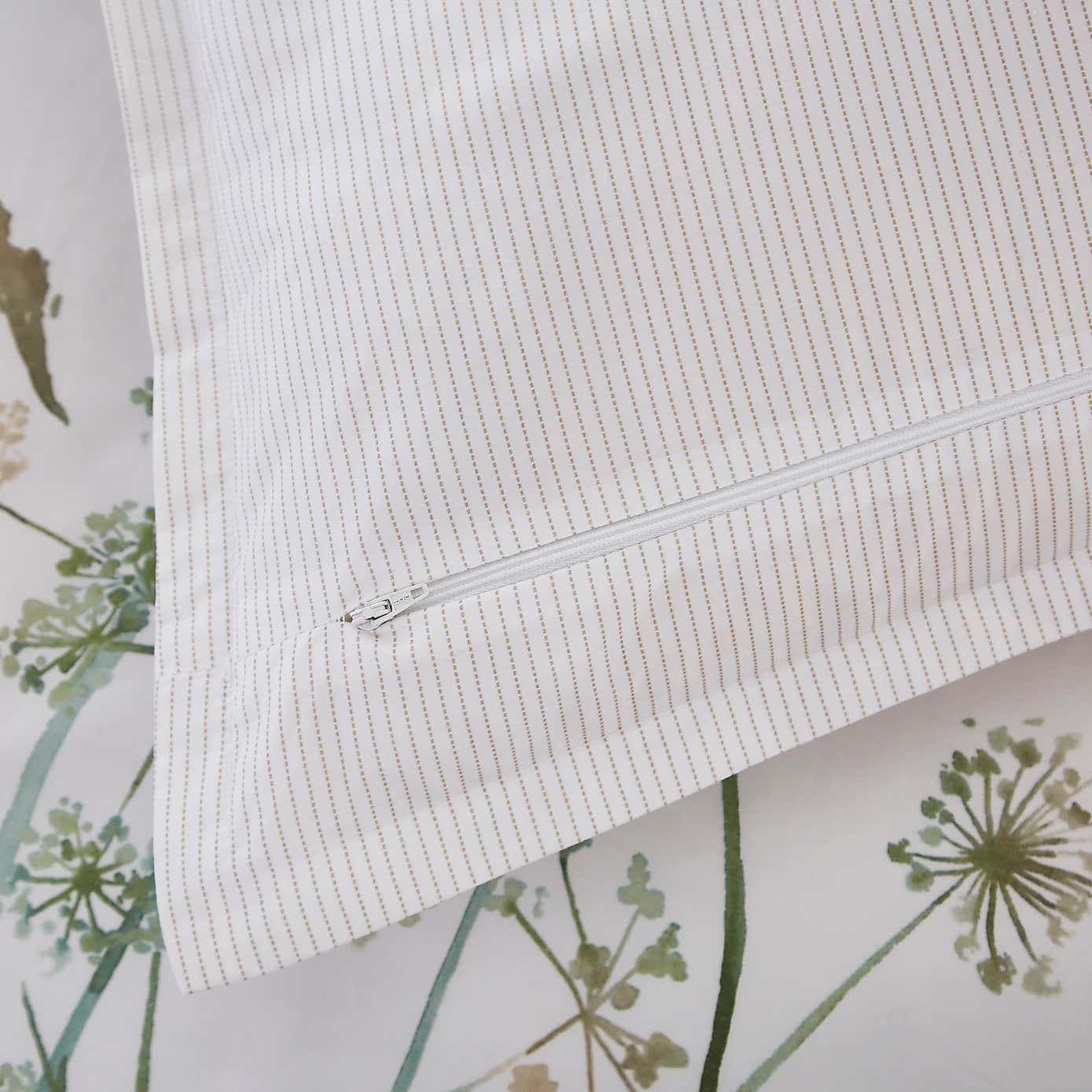 Dorma Purity Meadow Power Green Oxford Pillowcase Pair