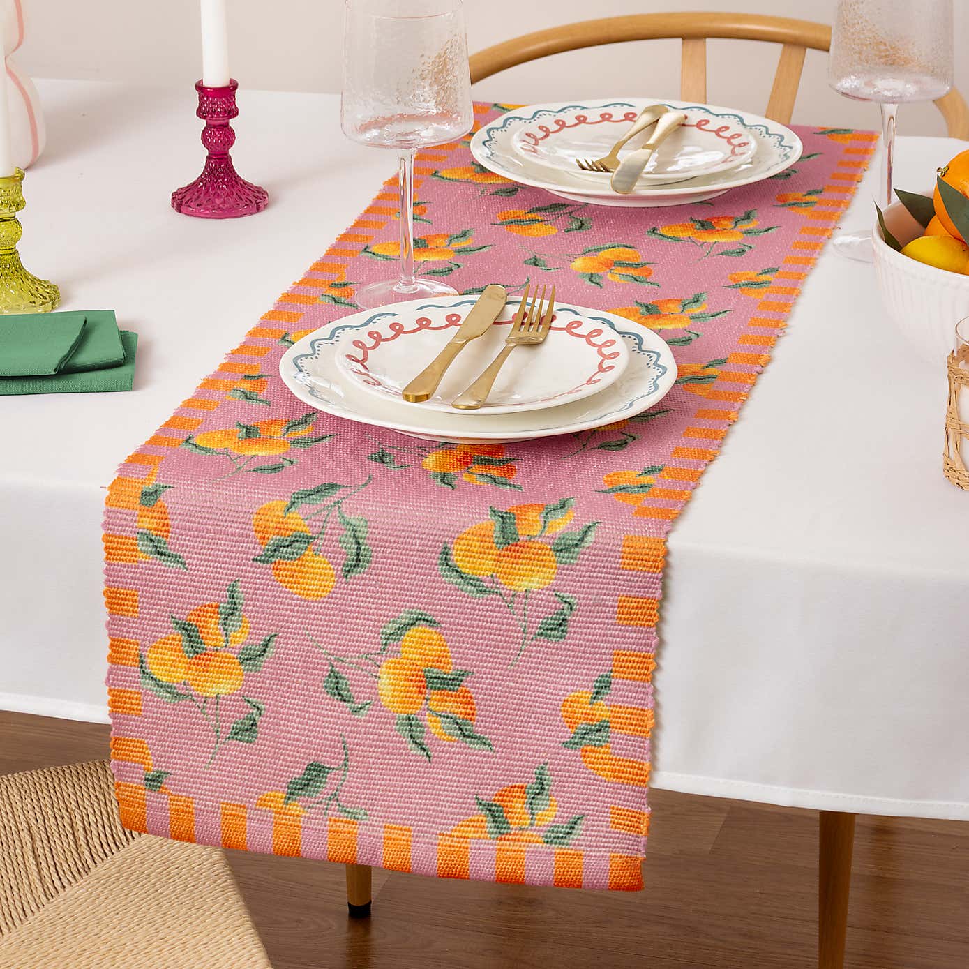 furn. Oranges Table Runner