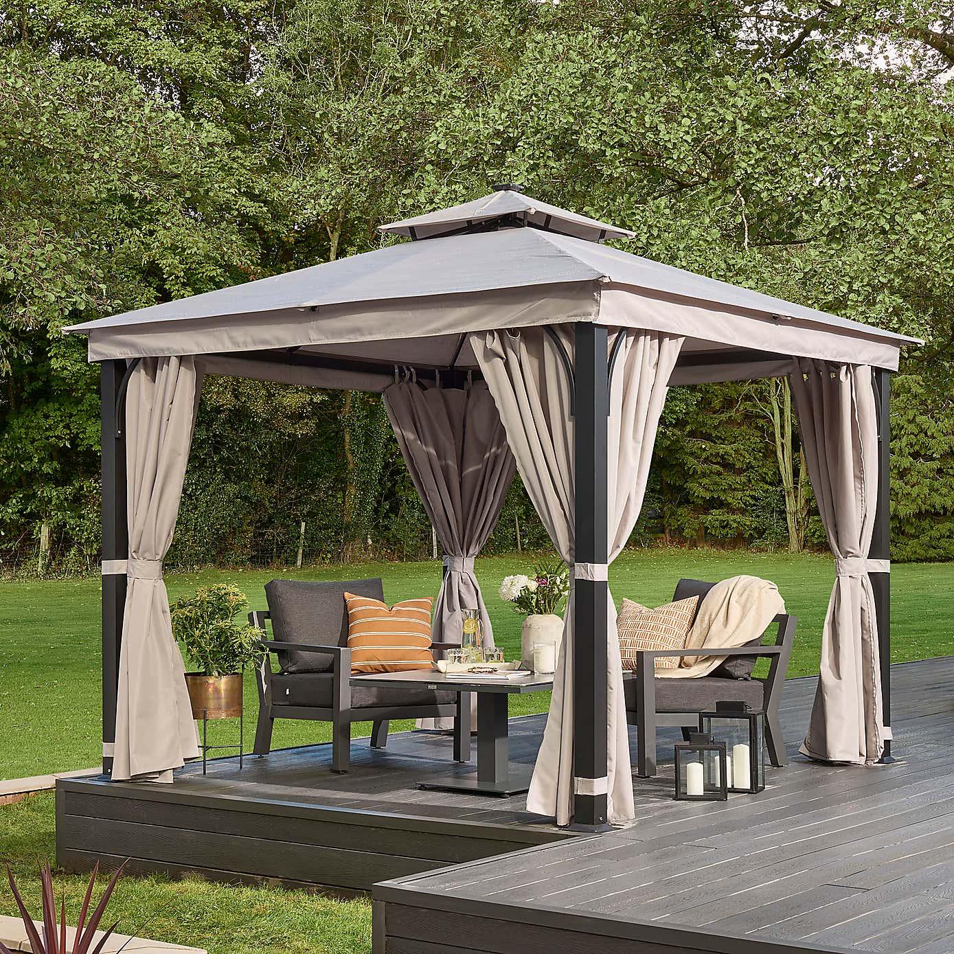 Luxury 3m x 3m Gazebo with LED Light