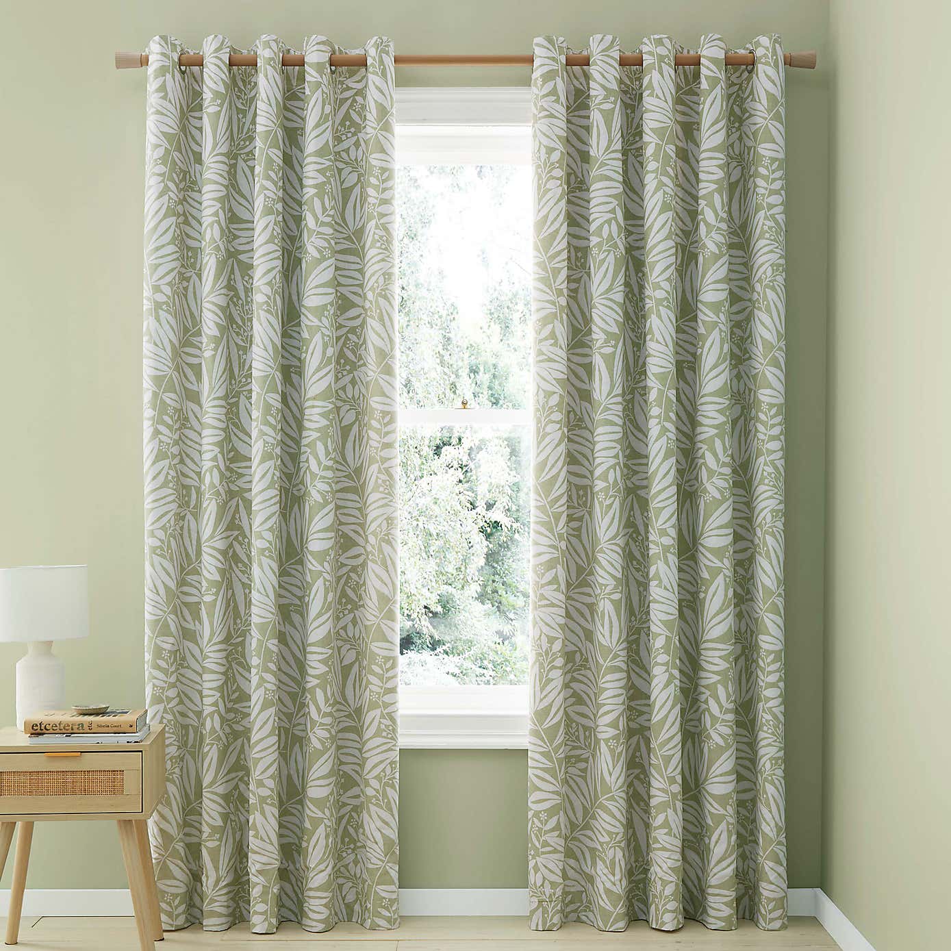 Catherine Lansfield Sorrel Leaves Reversible Eyelet Curtains