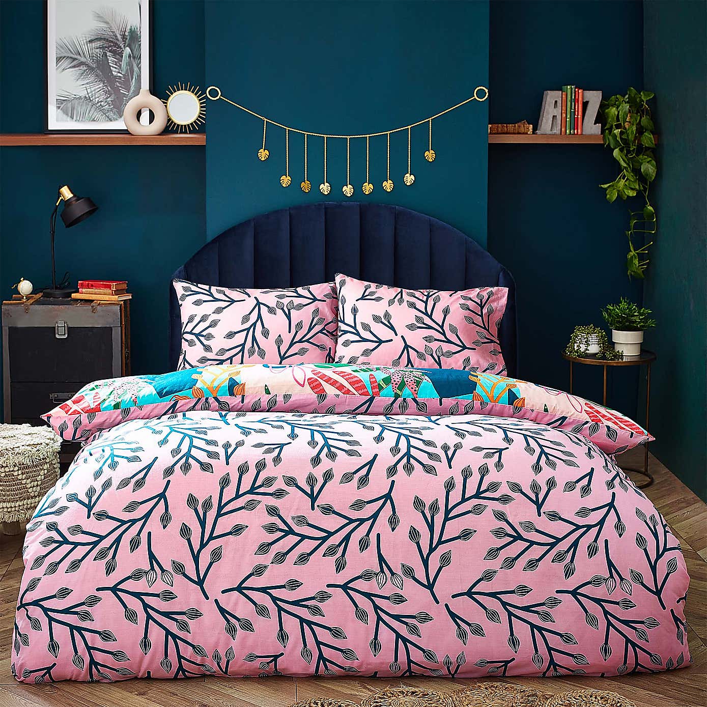 Coralina Reversible Duvet Cover and Pillowcase Set