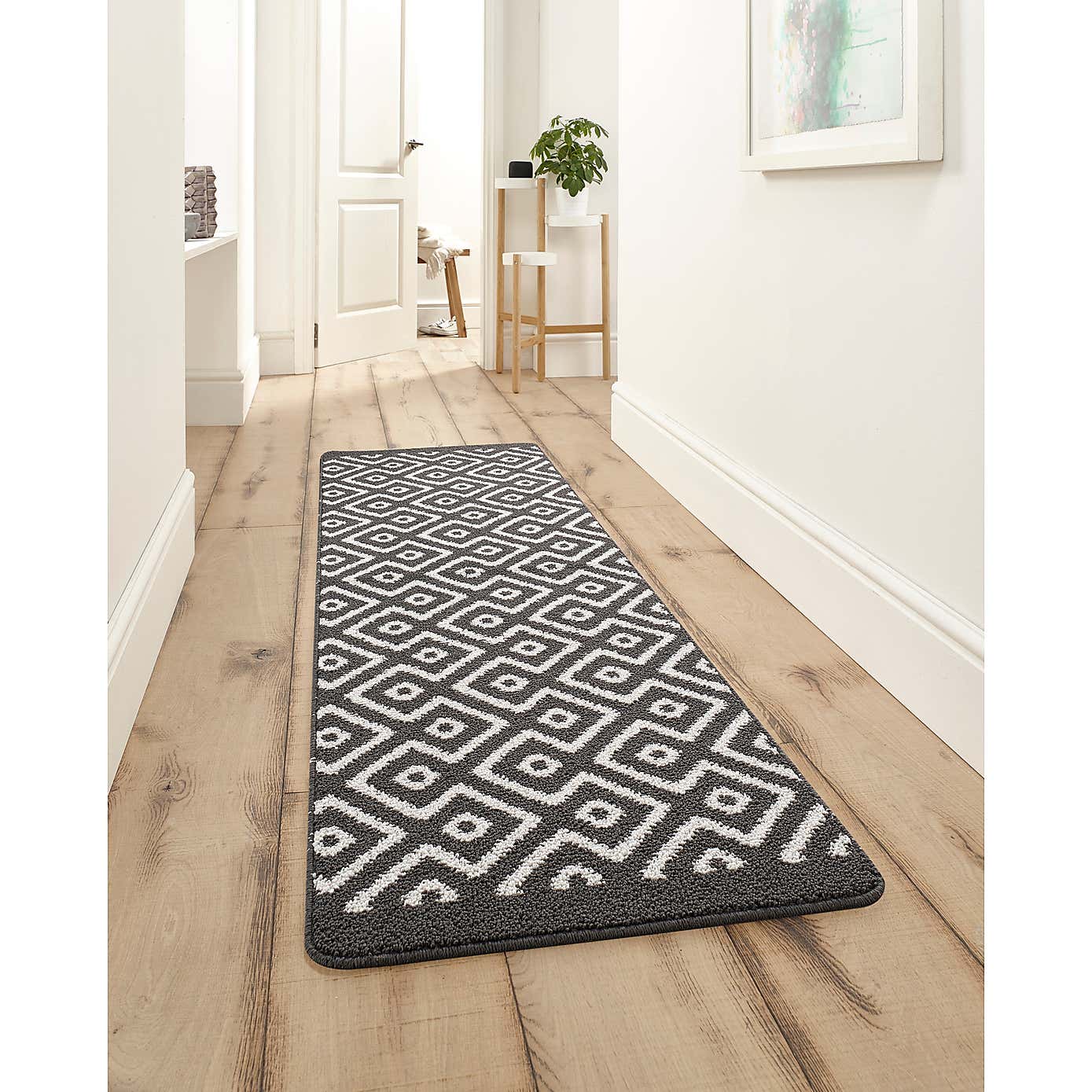 Marvel Diamond Runner