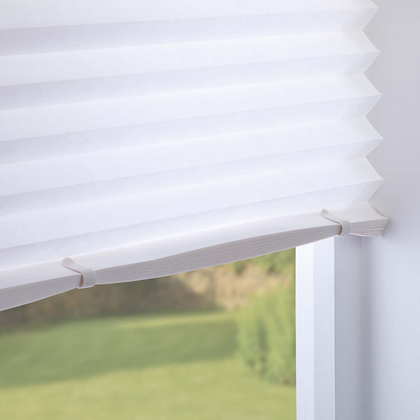 Daylight Temporary Pleated Blind