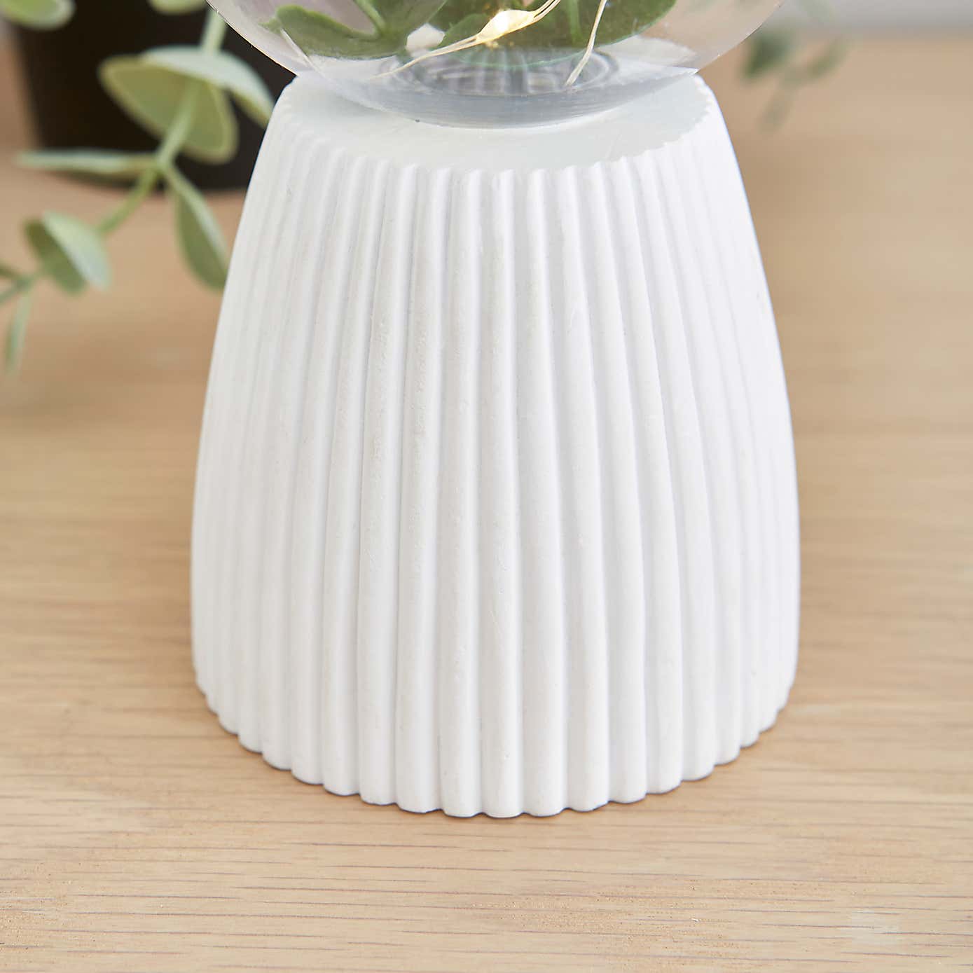 Faux Terrarium Ribbed Battery Lamp