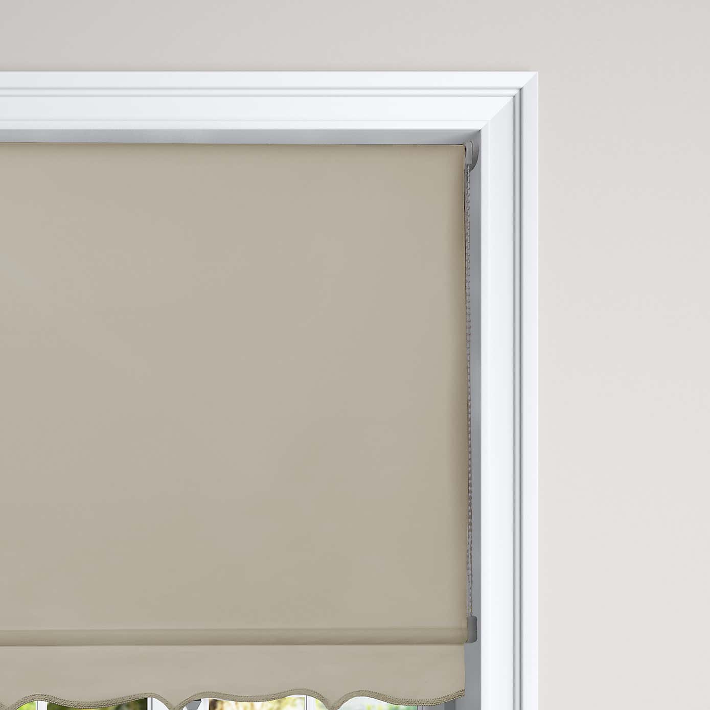 Scalloped Roller Blind