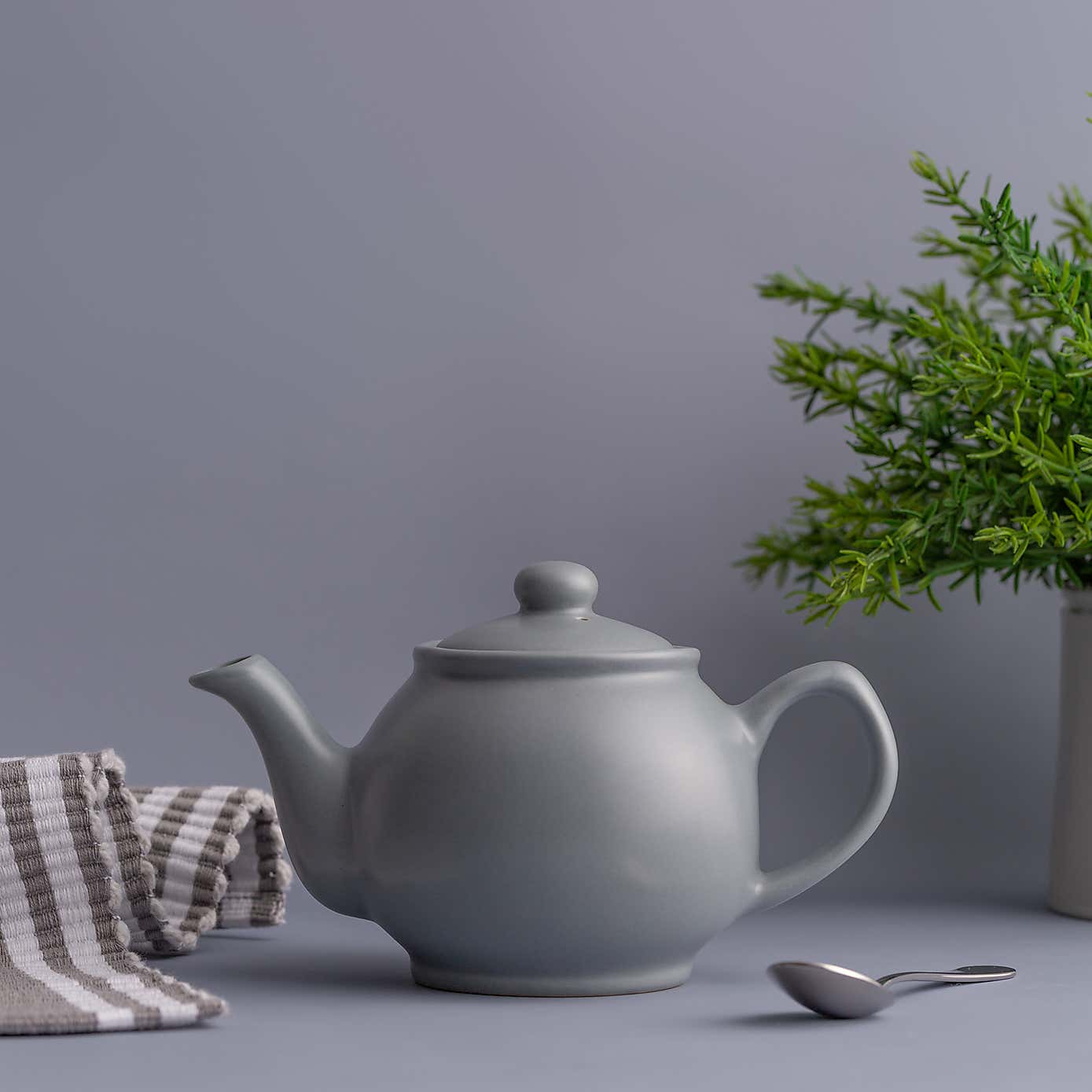 Price & Kensington 2 Cup Teapot