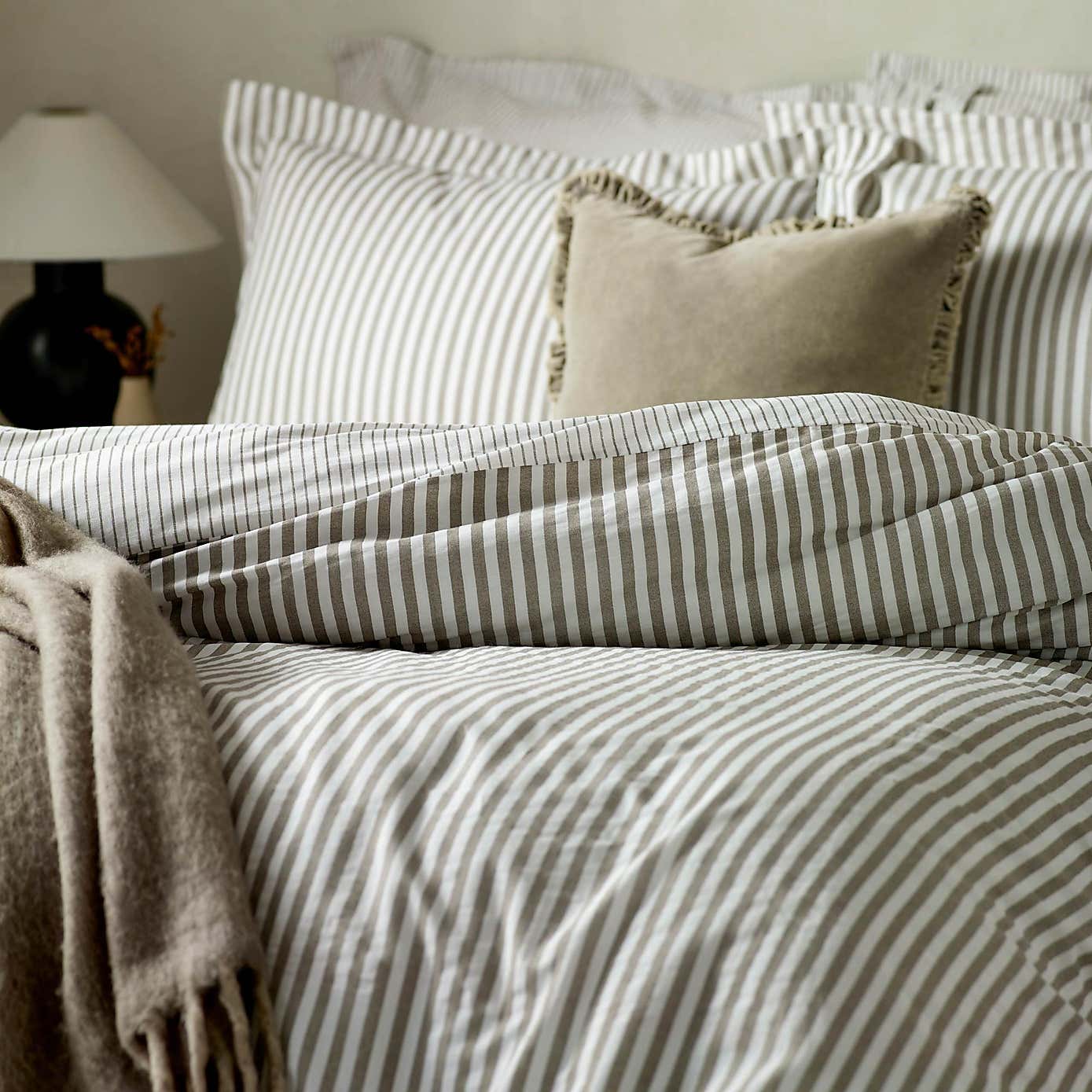 The Linen Yard Hebden Reversible 100% Cotton Duvet Cover & Pillowcase Set