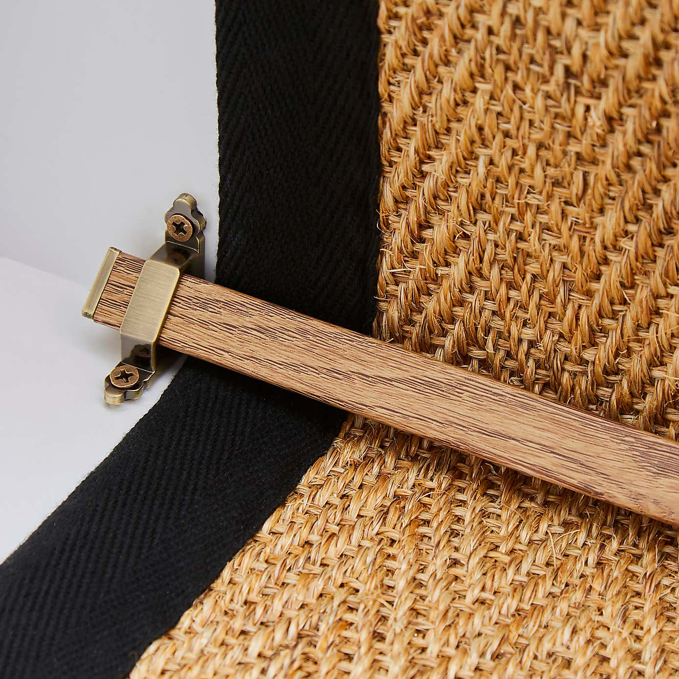 Triangular Stair Rod