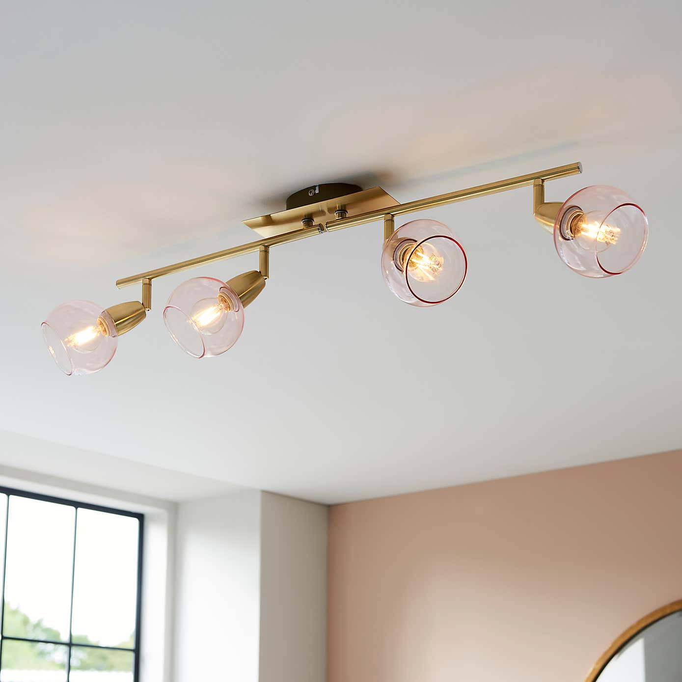 Tia 4 Light Spotlight Bar